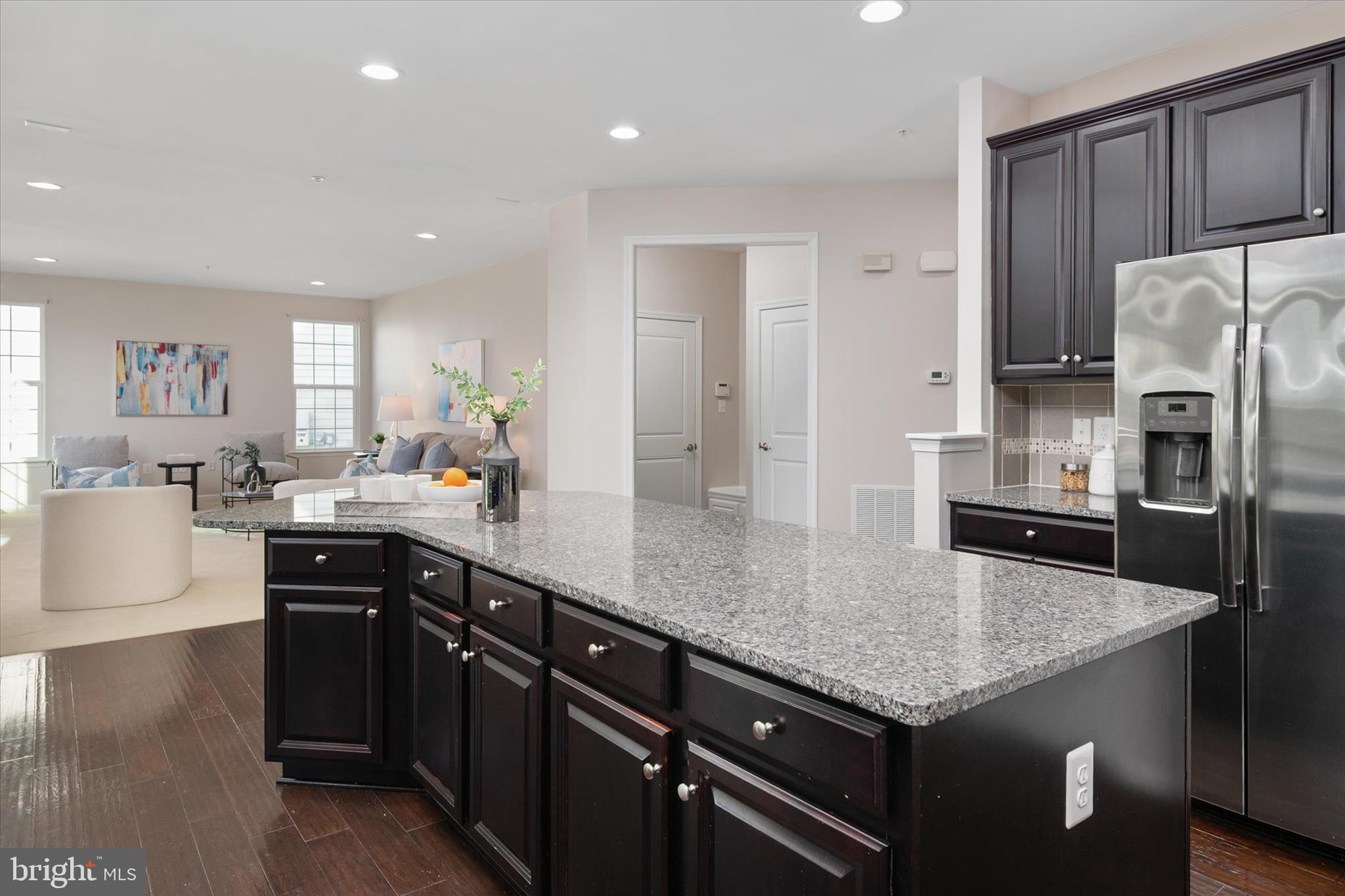 Real estate listing preview #15