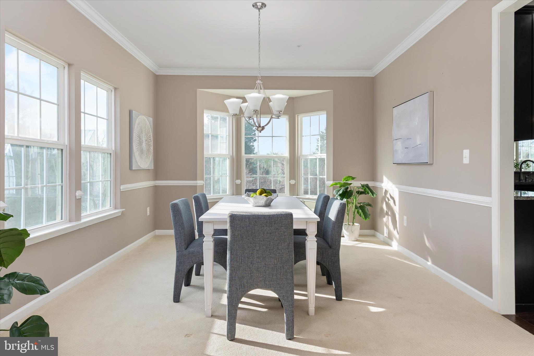 Real estate listing preview #8