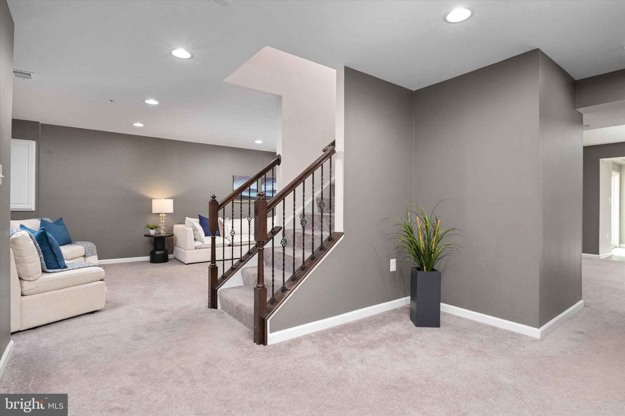 Real estate listing preview #38