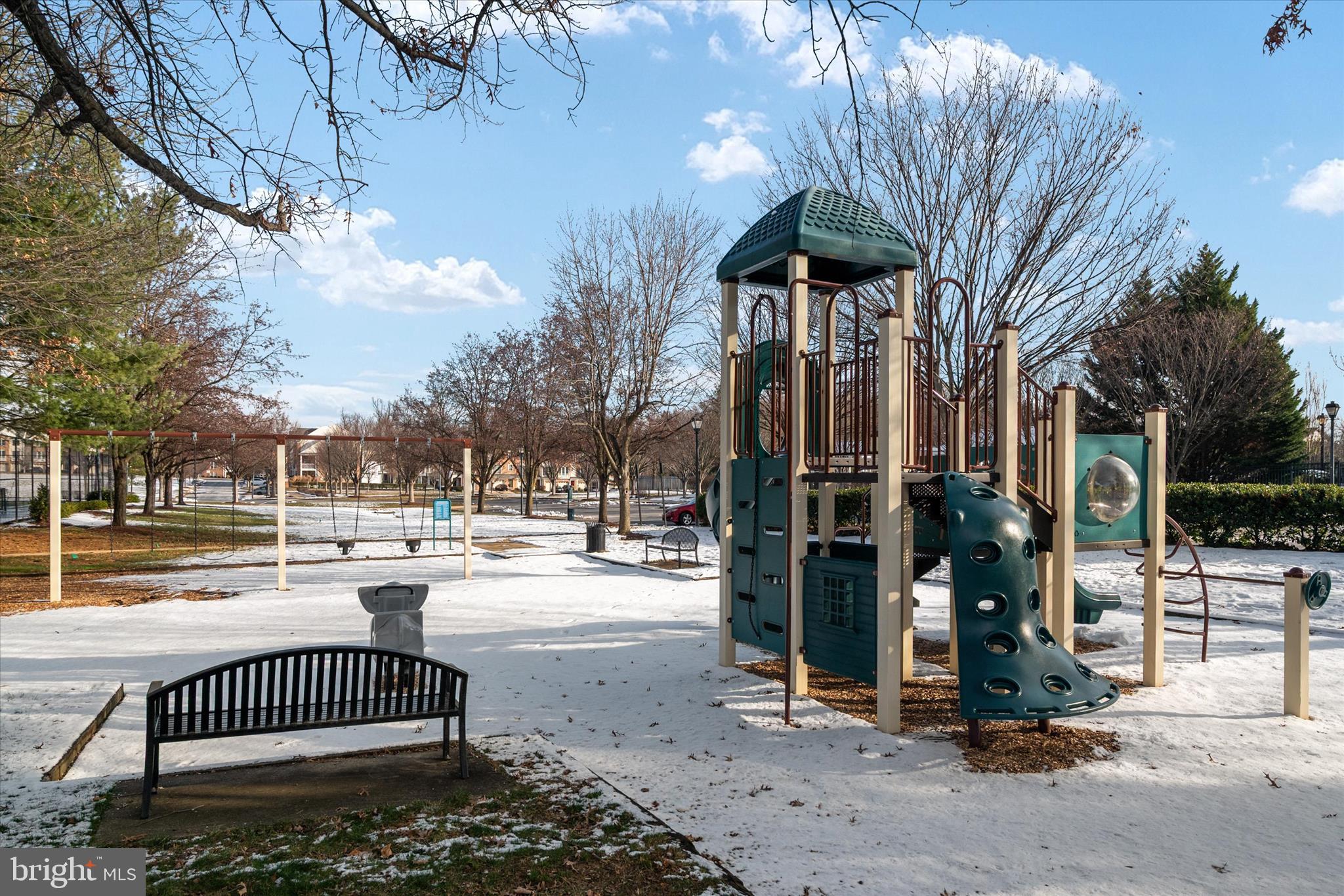 Real estate listing preview #64