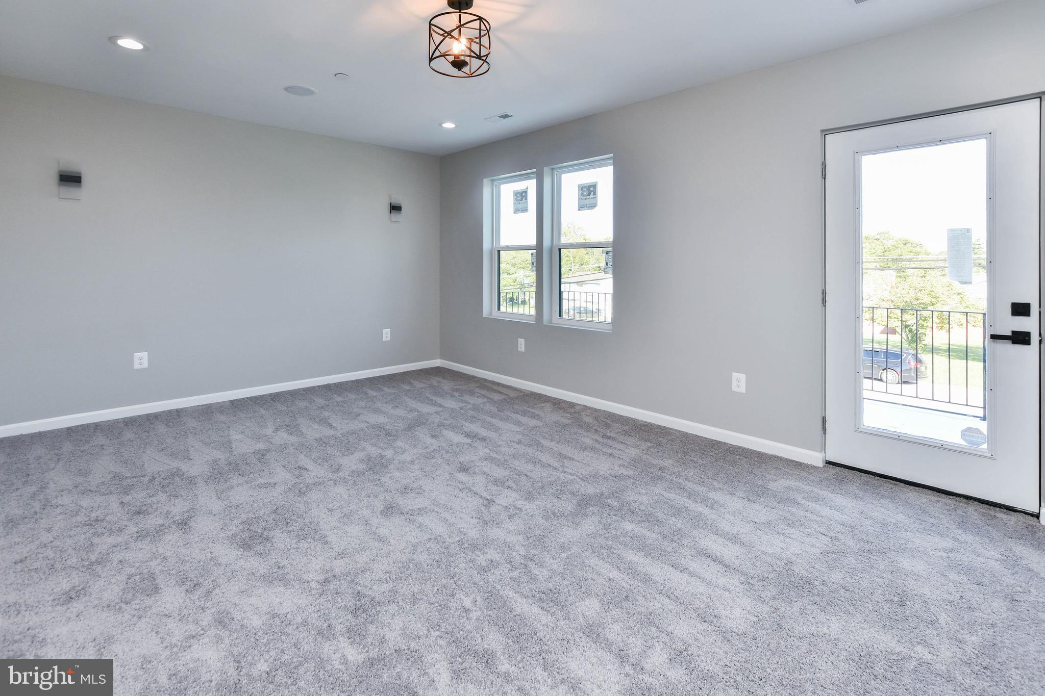 Real estate listing preview #13