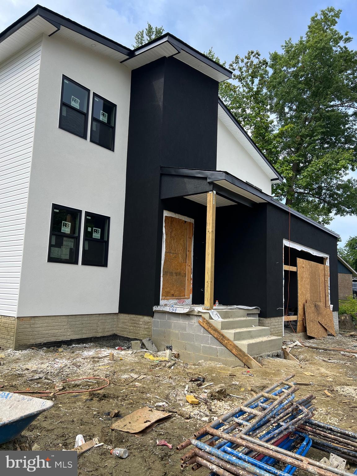 Real estate listing preview #5