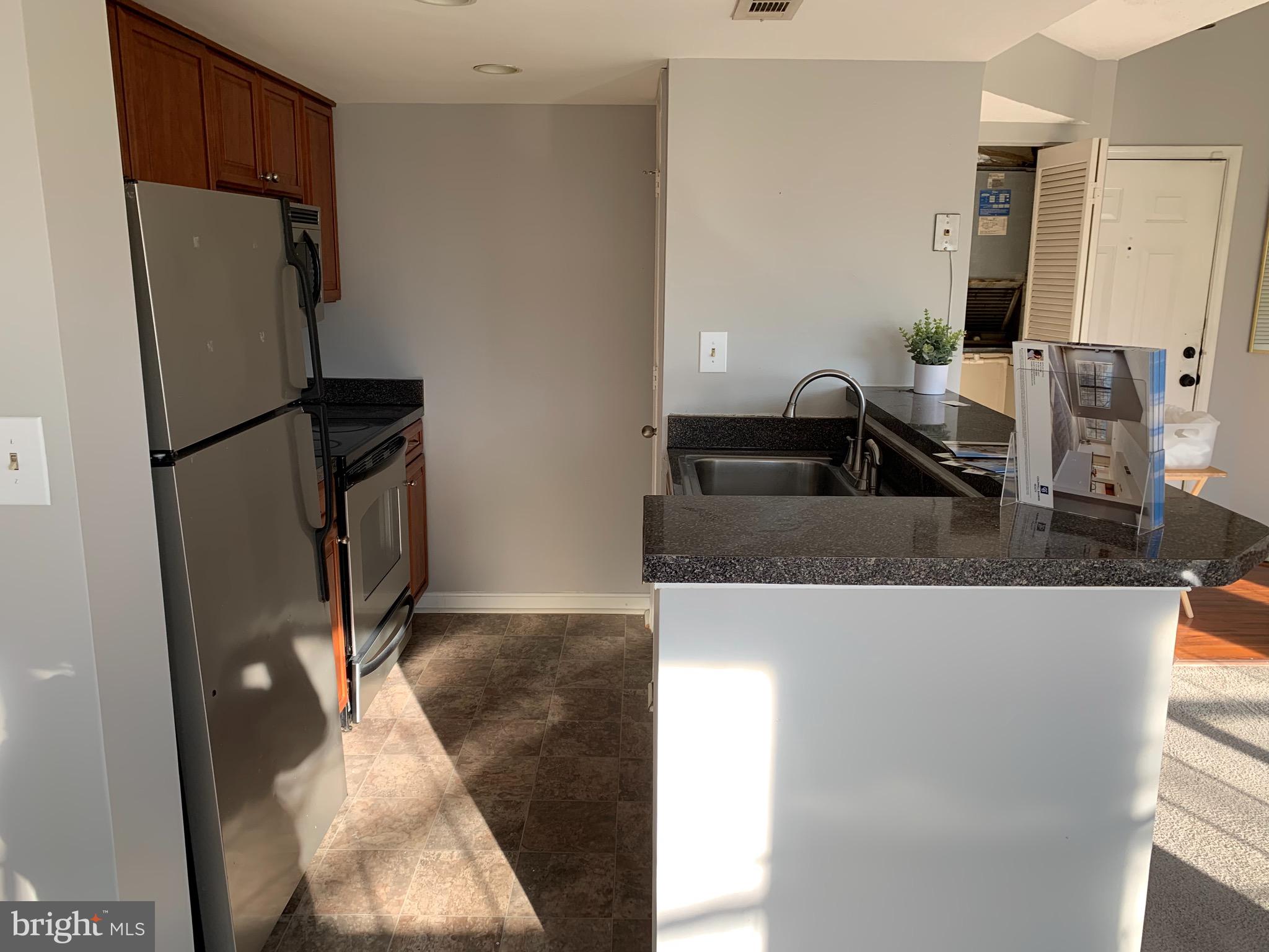 Real estate listing preview #4