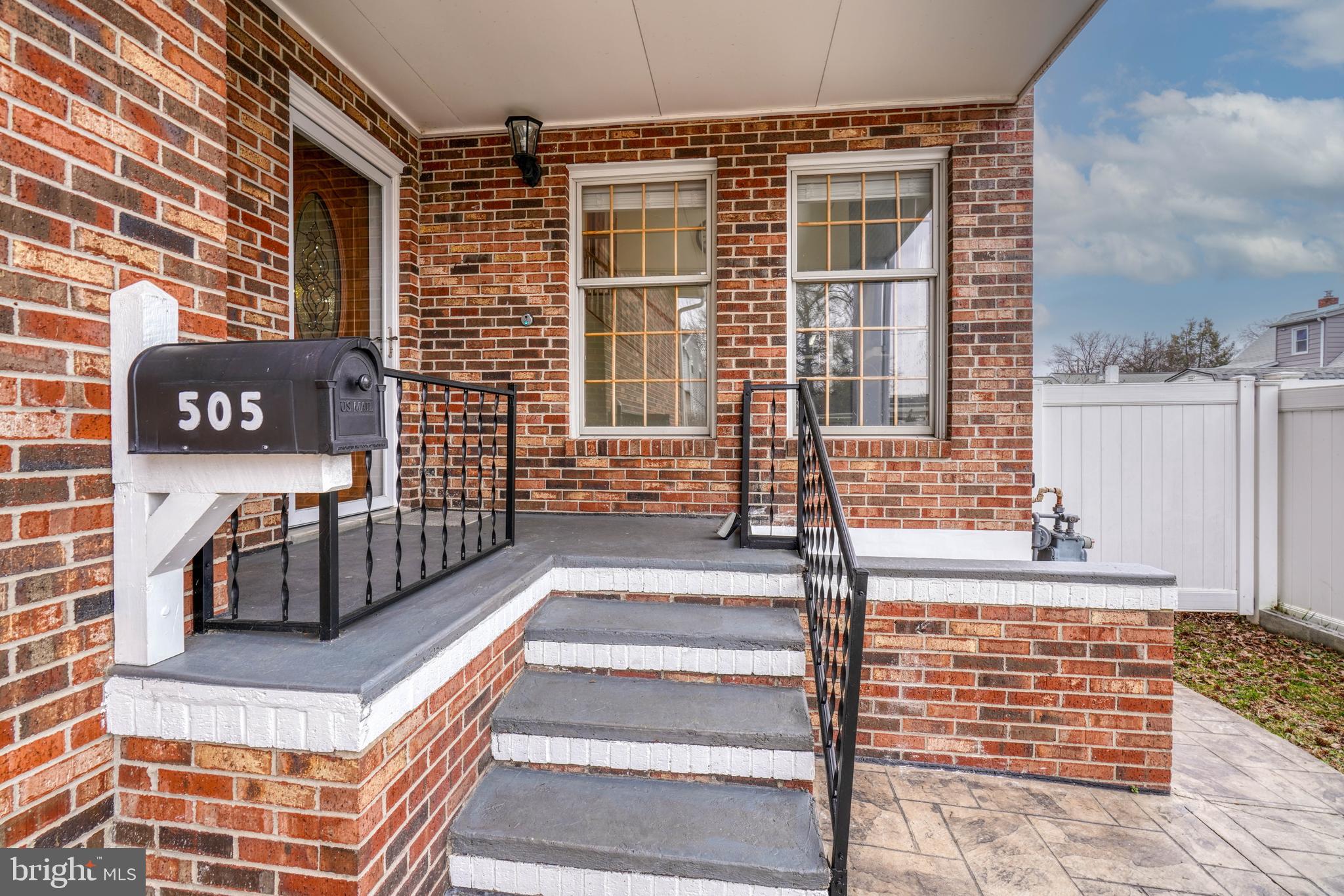 Real estate listing preview #4