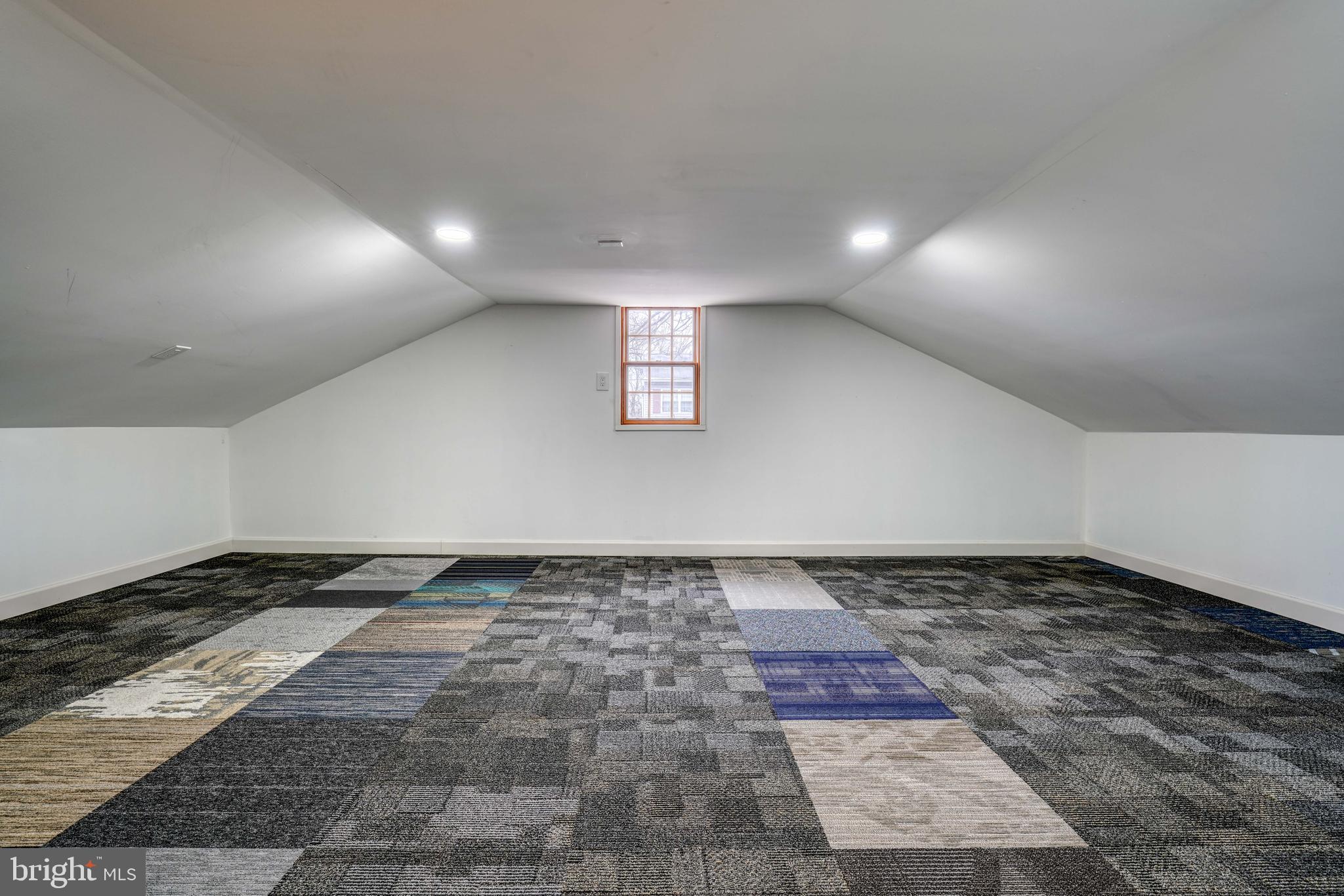 Real estate listing preview #35