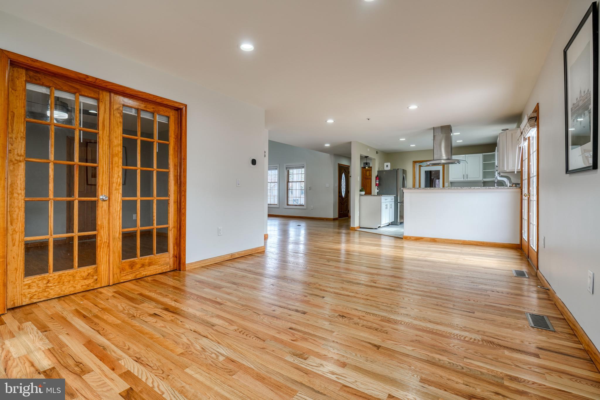 Real estate listing preview #15