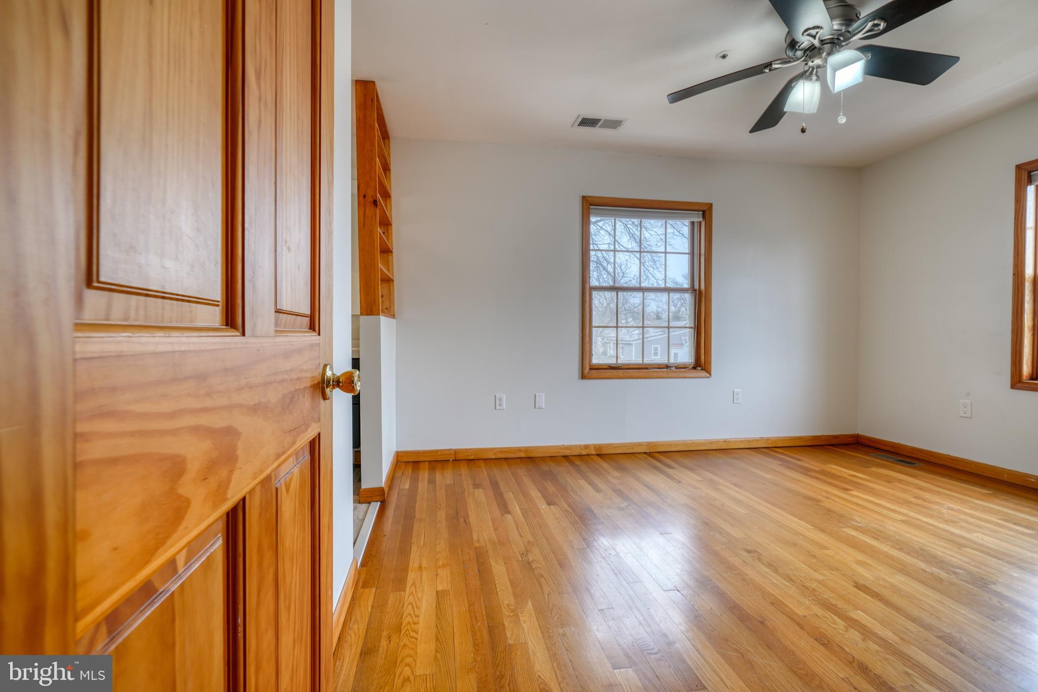 Real estate listing preview #43