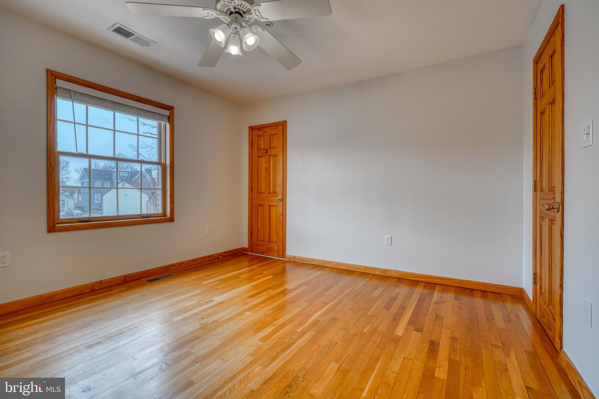 Real estate listing preview #47