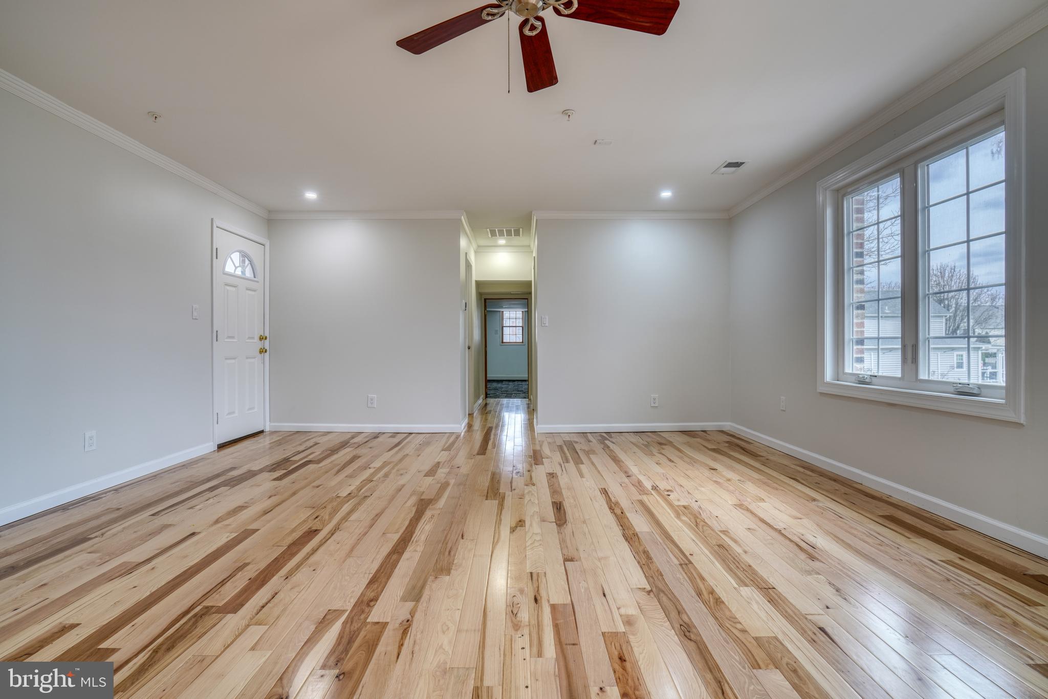 Real estate listing preview #34