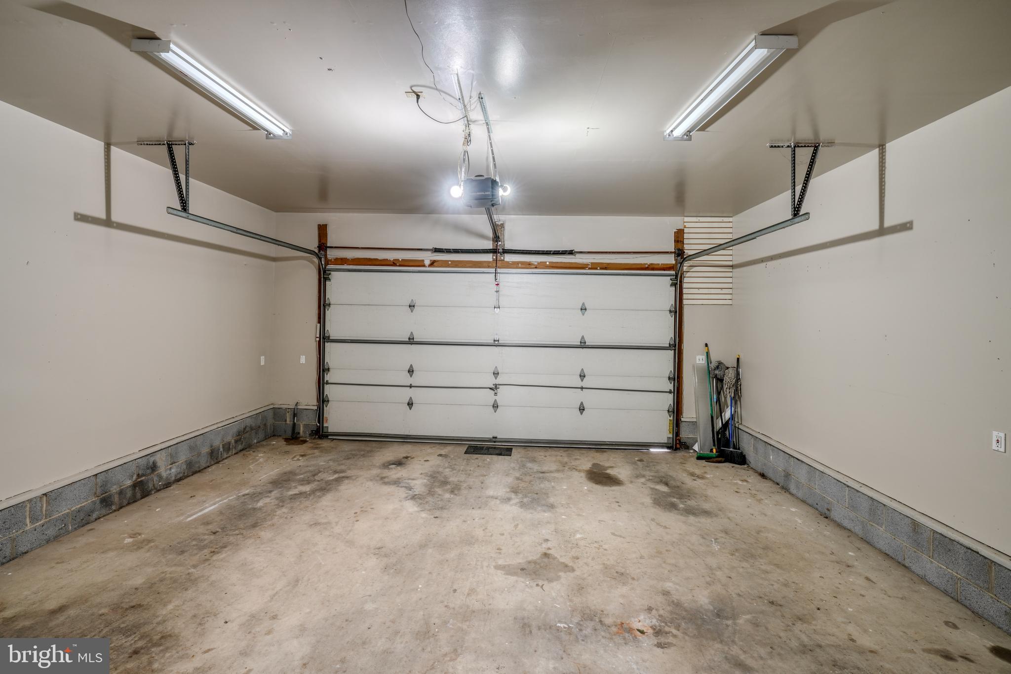 Real estate listing preview #29