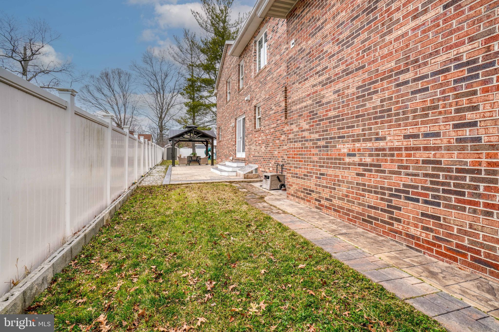 Real estate listing preview #58