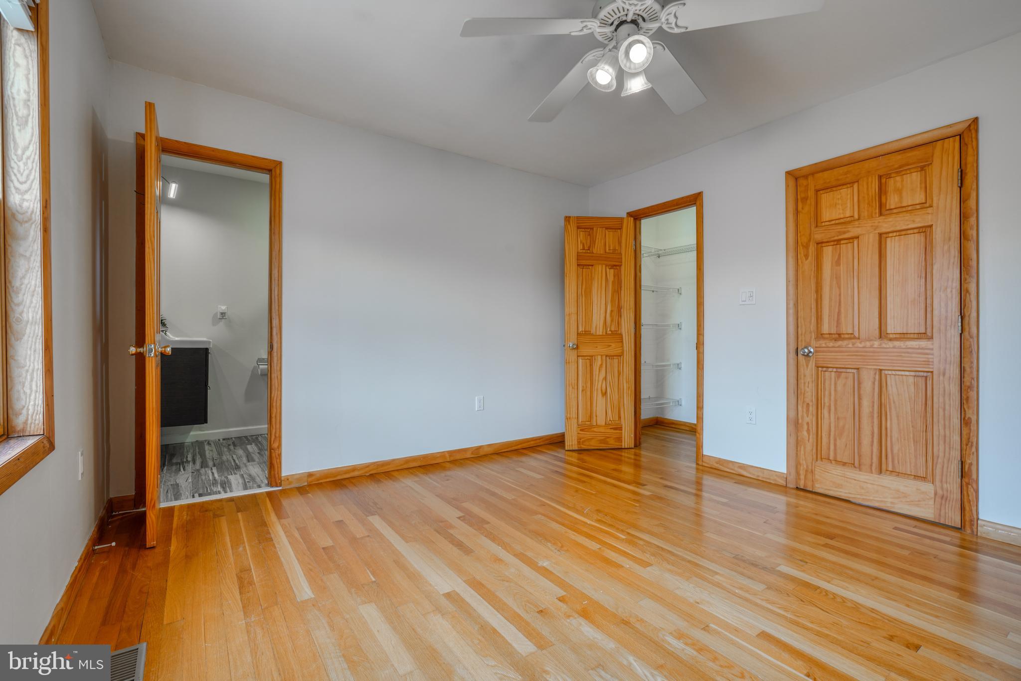 Real estate listing preview #48