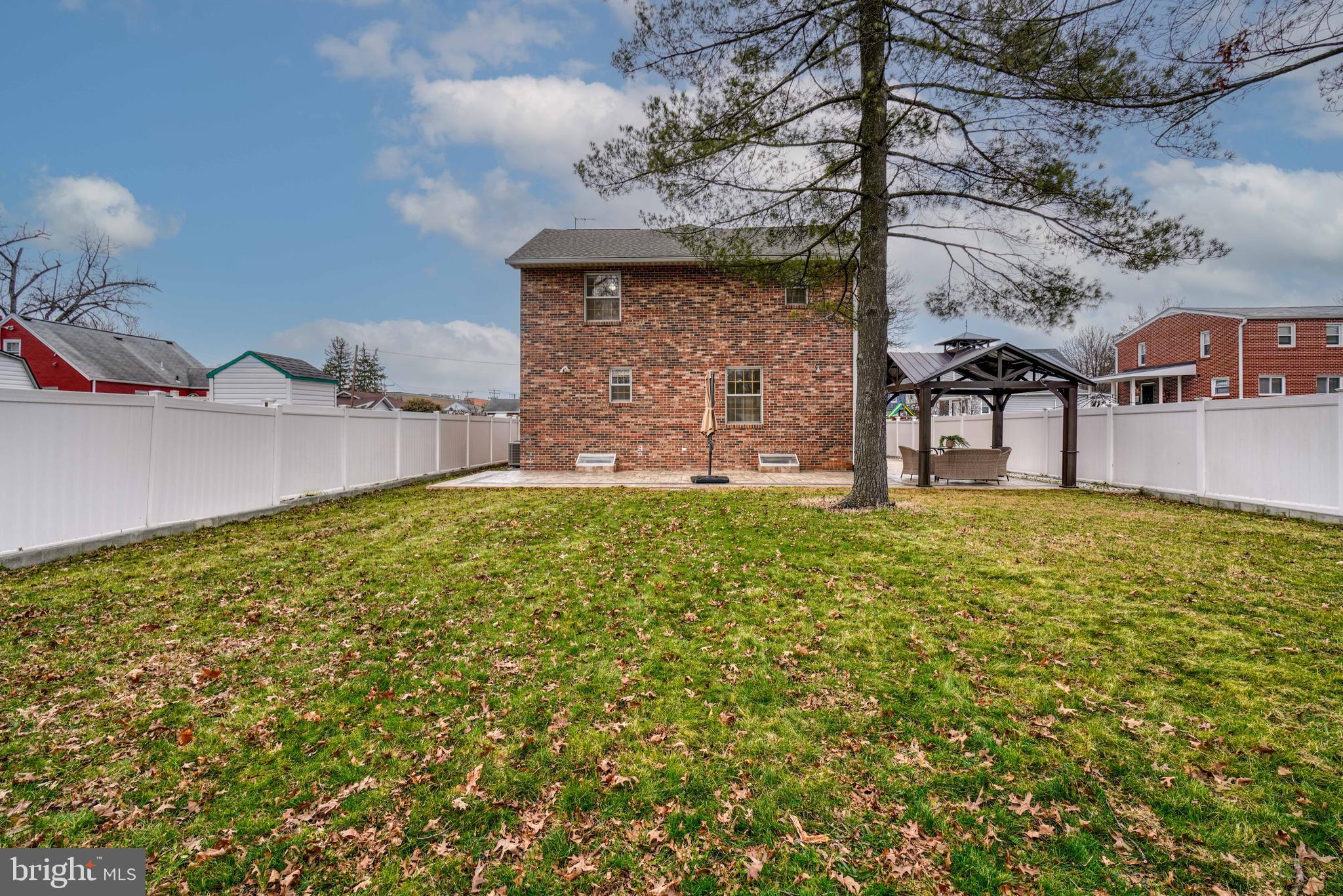 Real estate listing preview #64