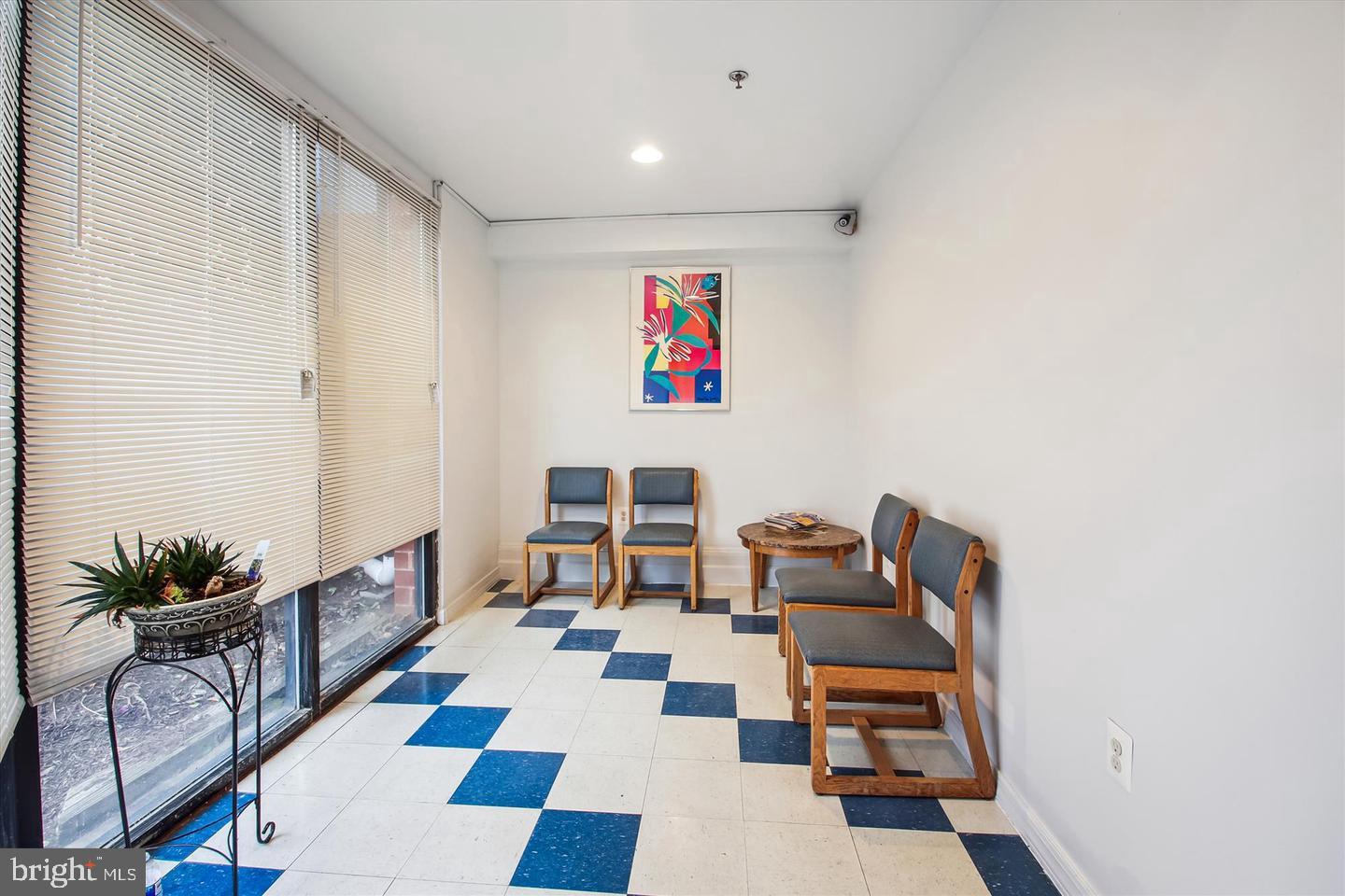 Real estate listing preview #3