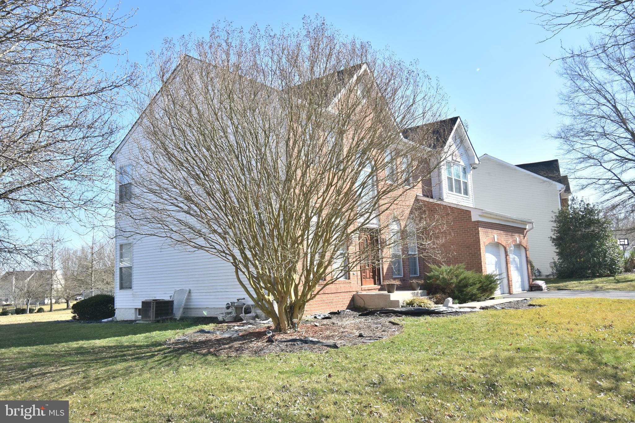 Real estate listing preview #8