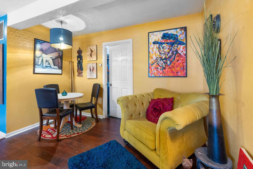 Real estate listing preview #14