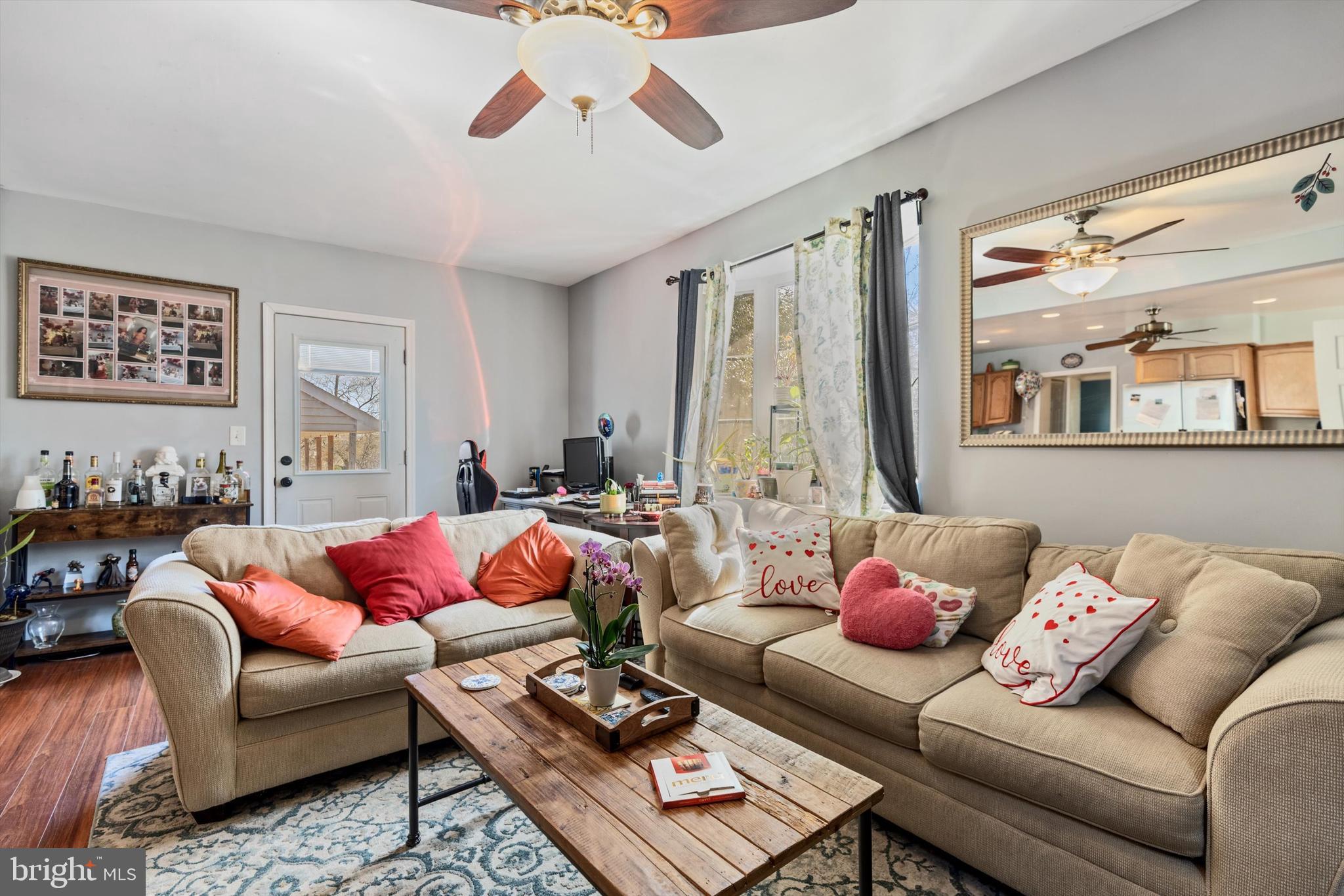 Real estate listing preview #6