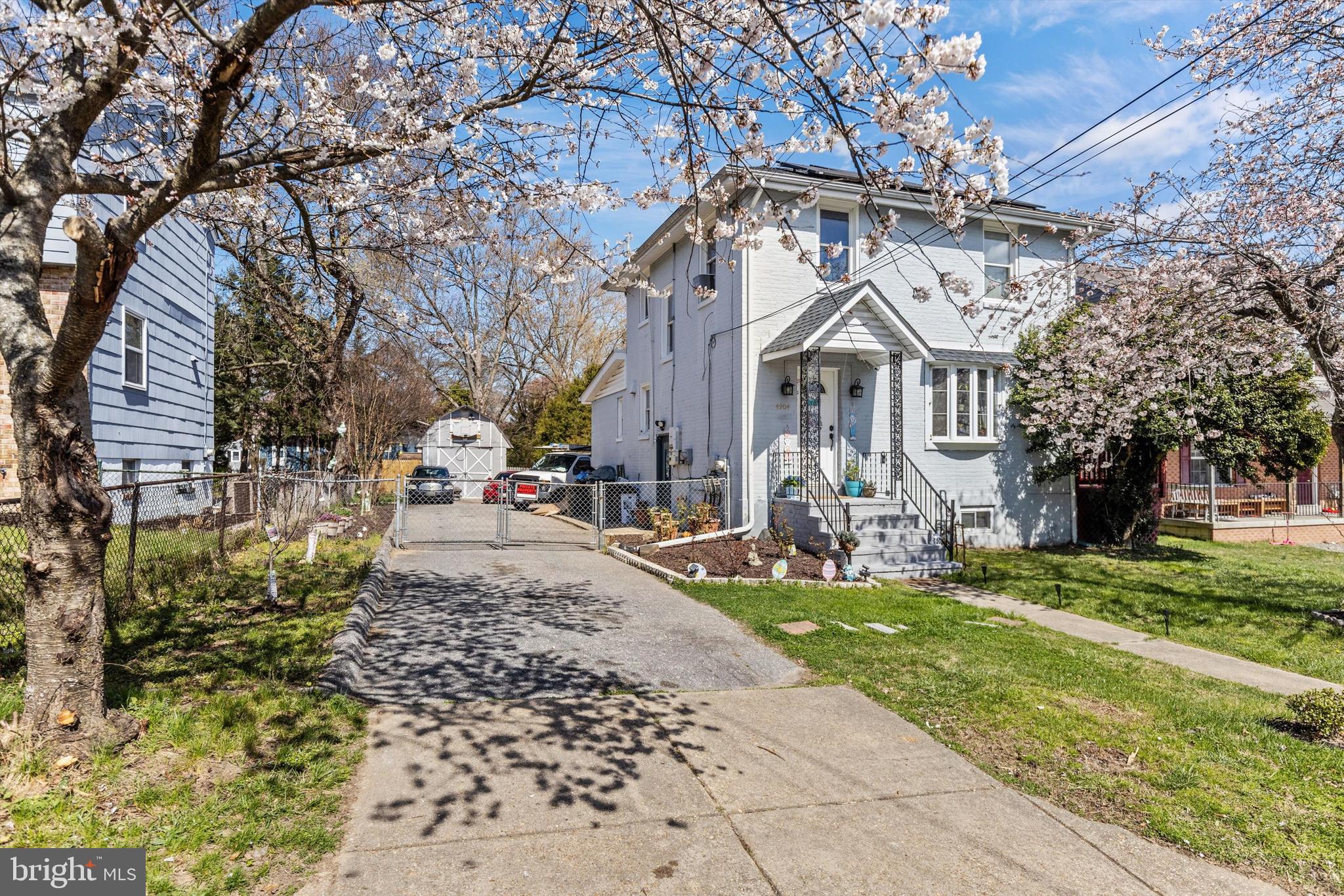 Real estate listing preview #4
