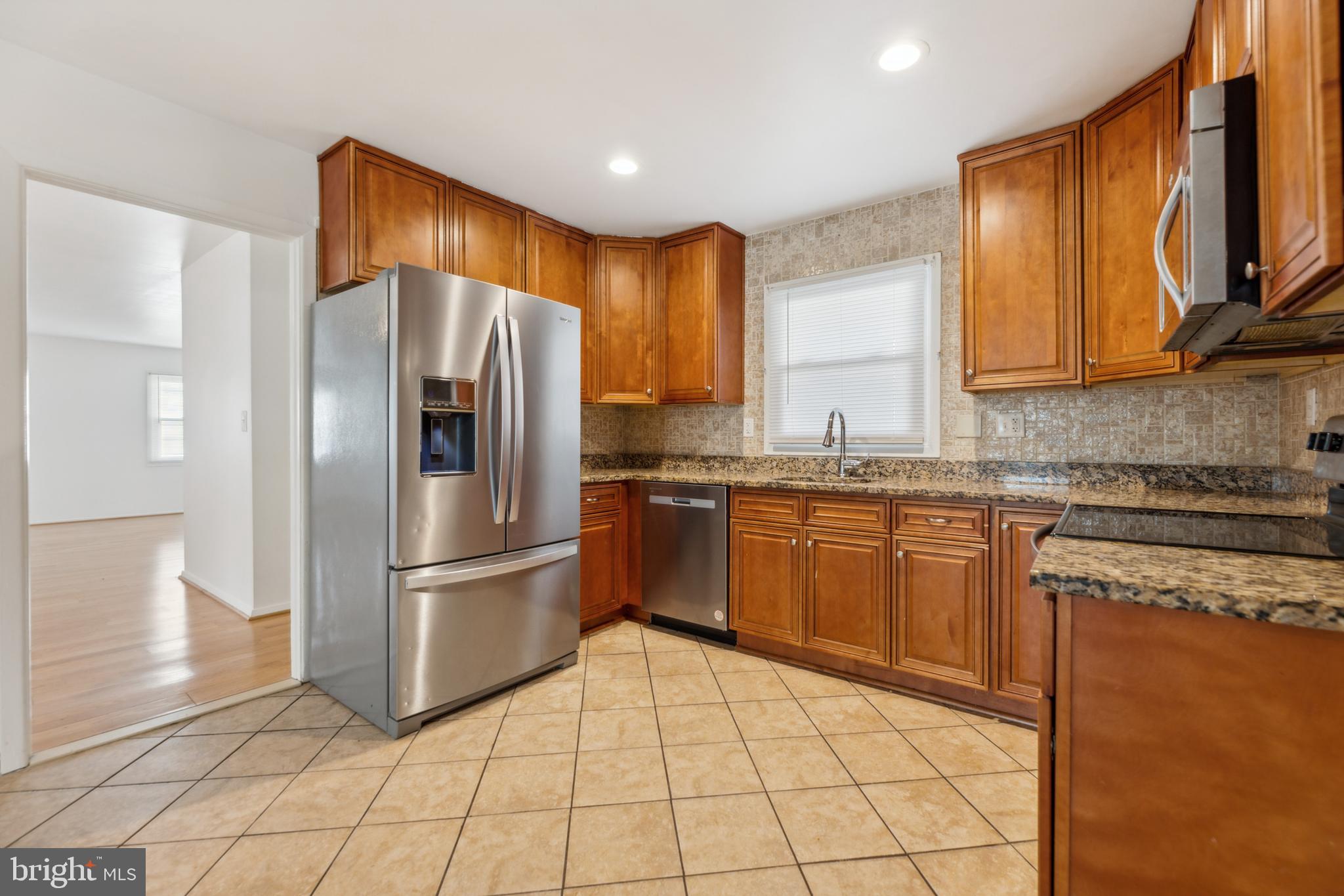 Real estate listing preview #7