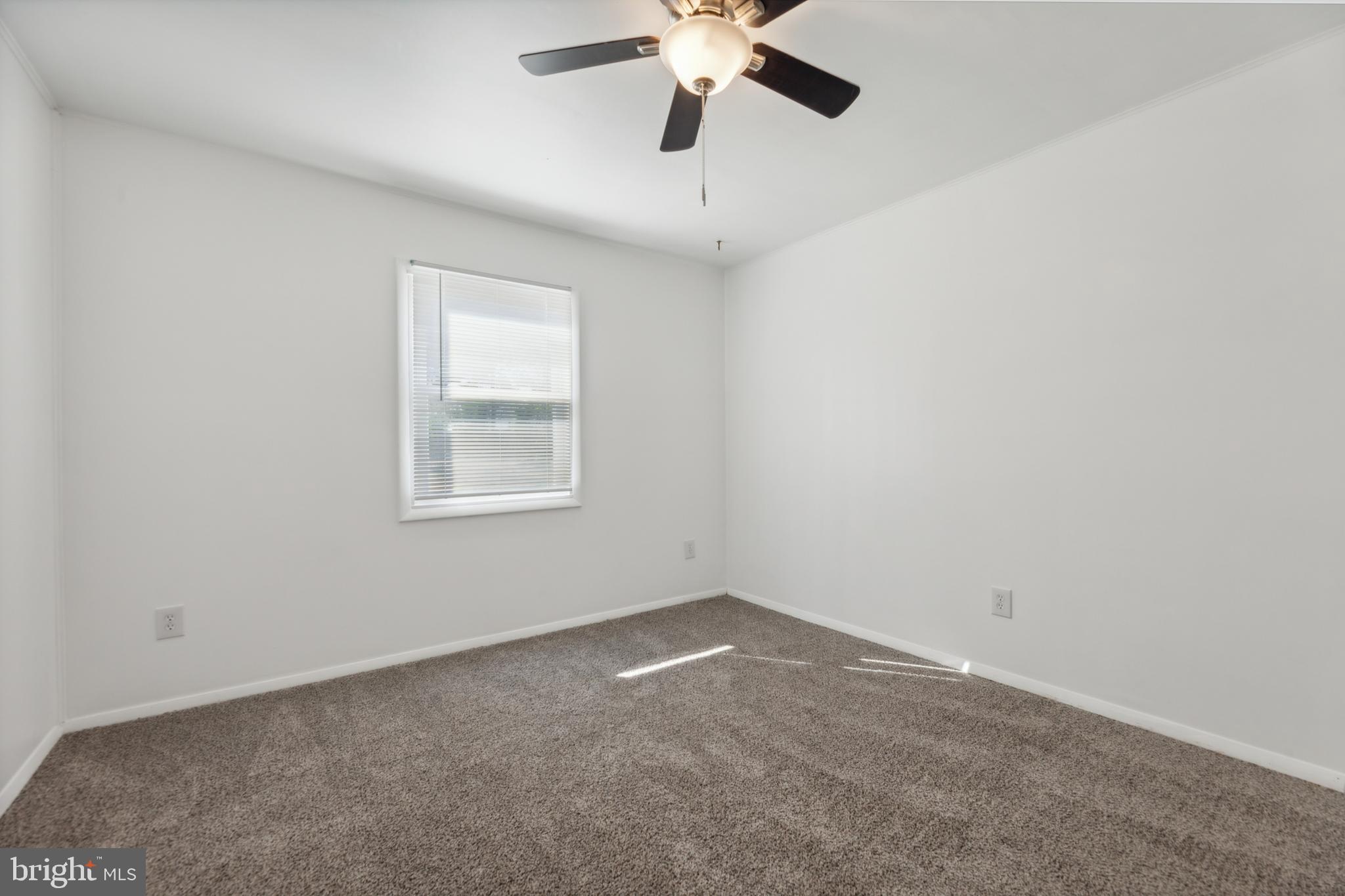 Real estate listing preview #14