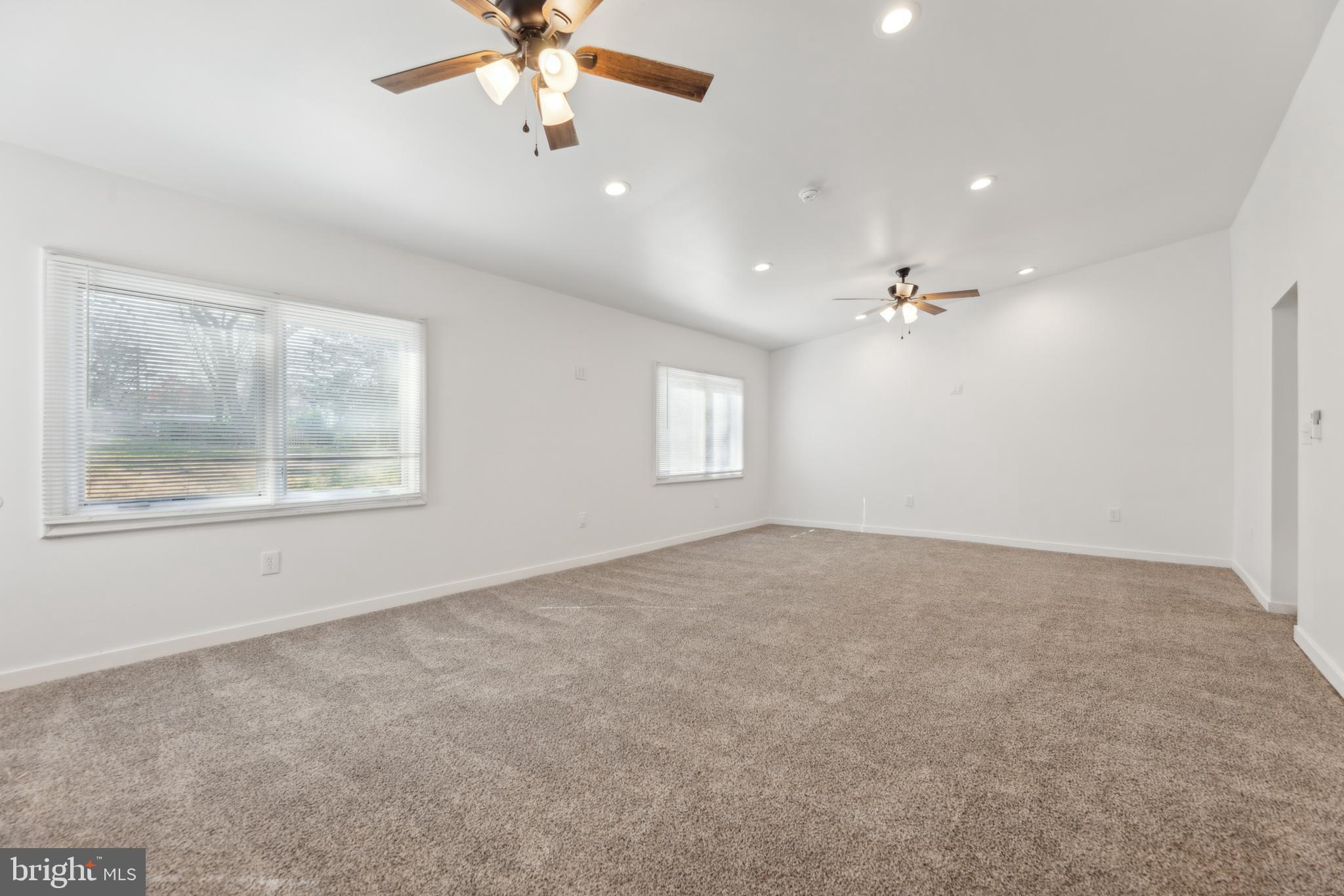 Real estate listing preview #11