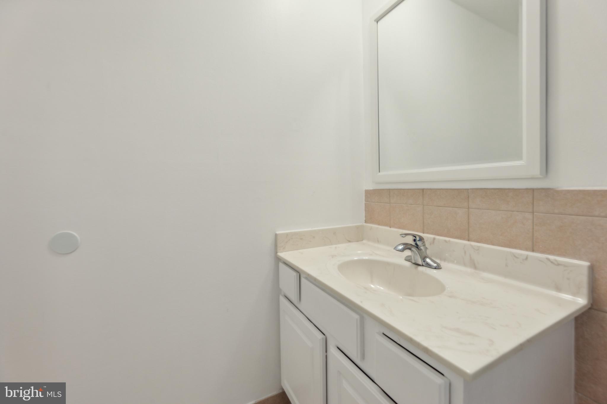 Real estate listing preview #17