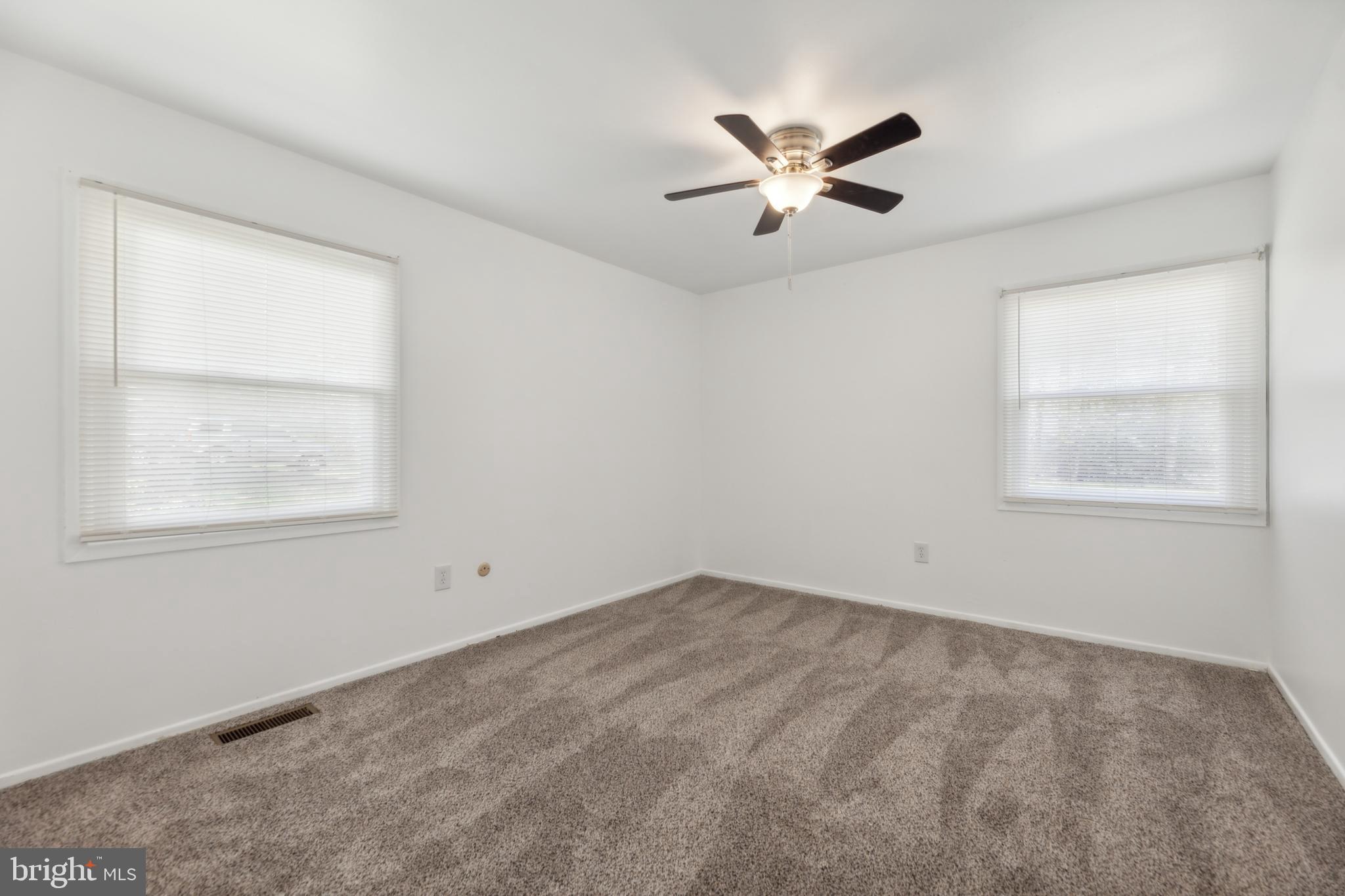 Real estate listing preview #19