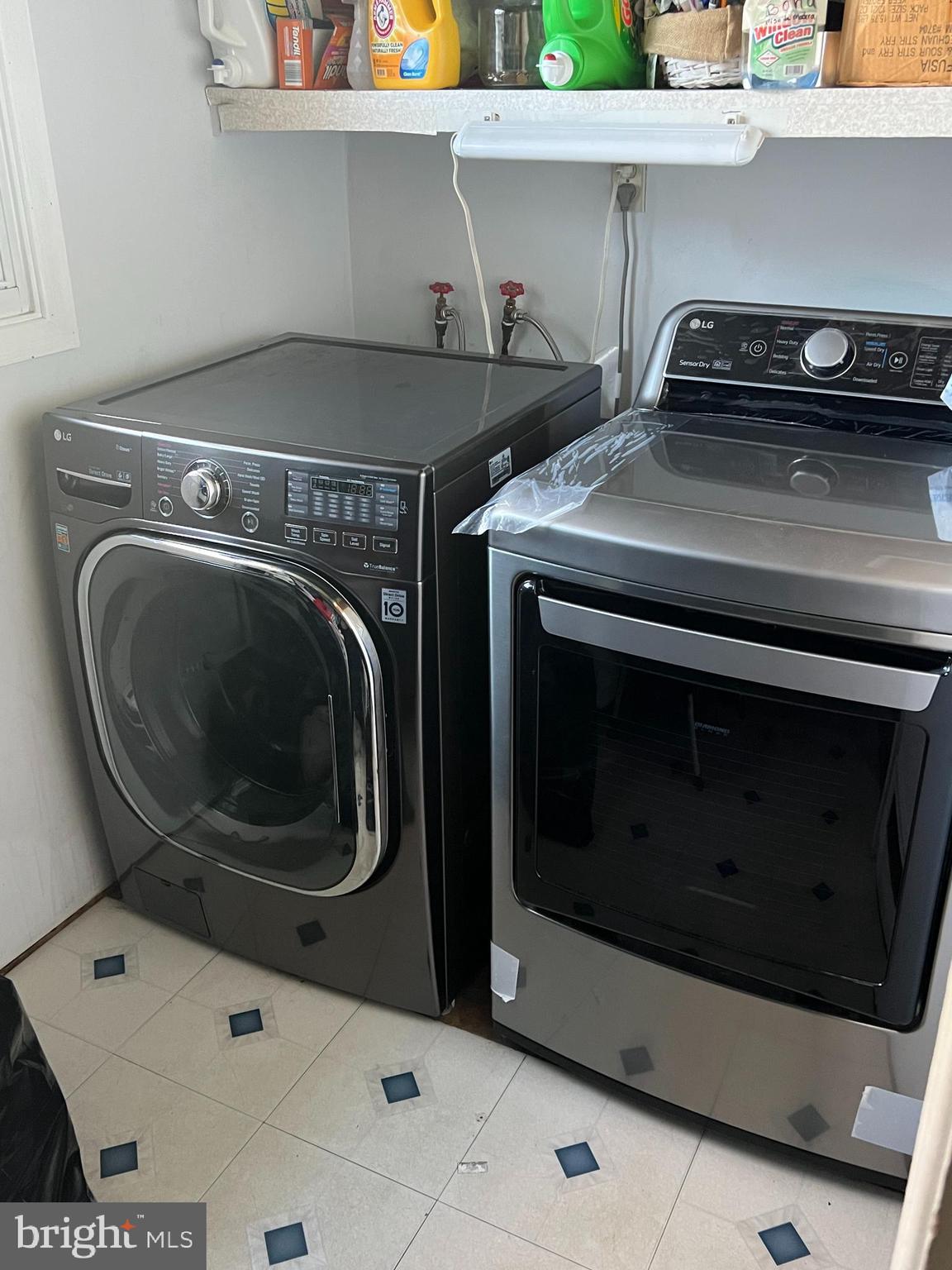 Real estate listing preview #9