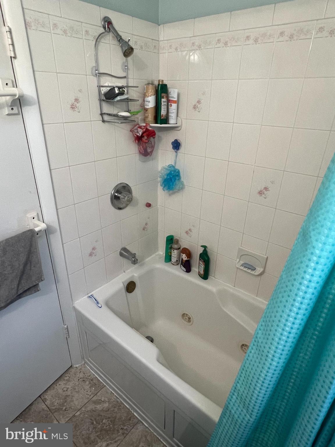 Real estate listing preview #13