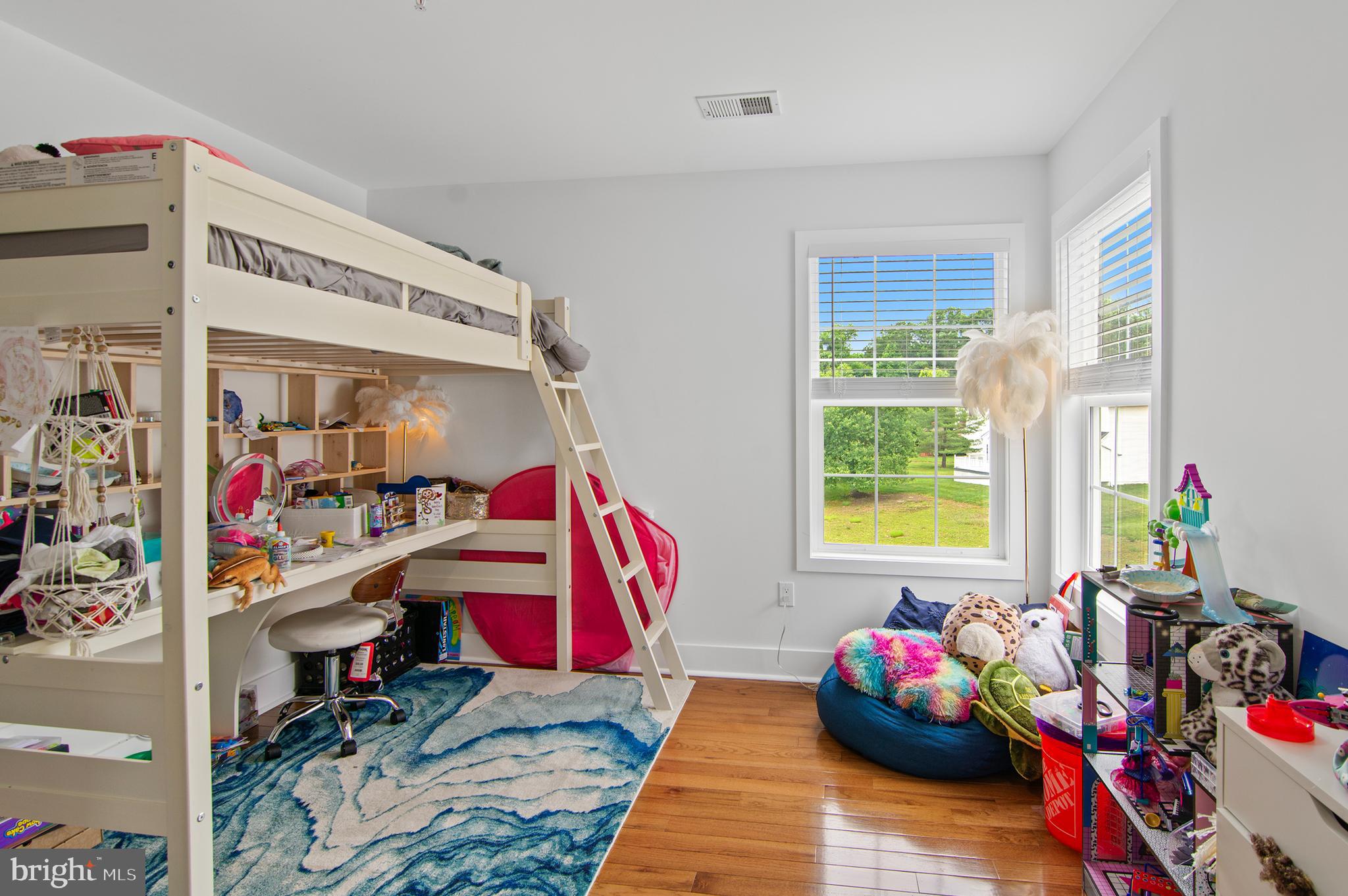 Real estate listing preview #35