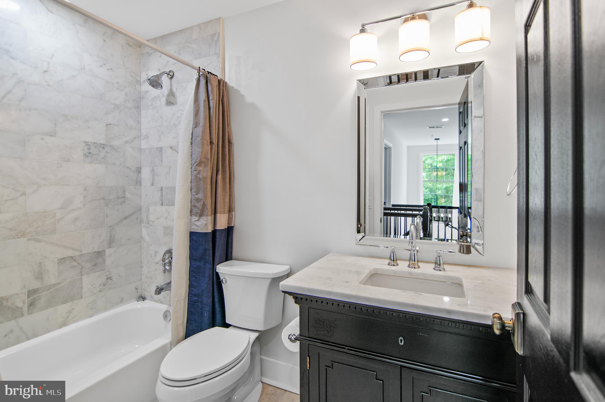 Real estate listing preview #33