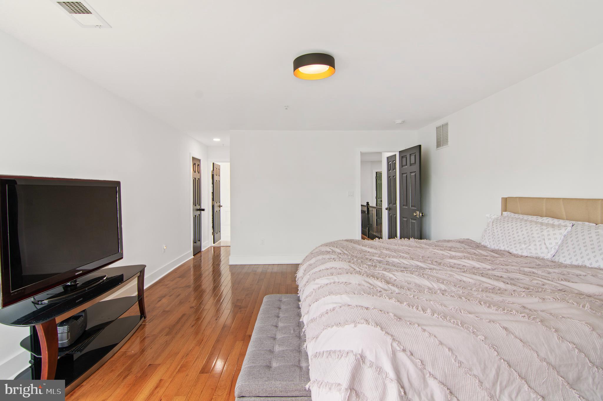 Real estate listing preview #27