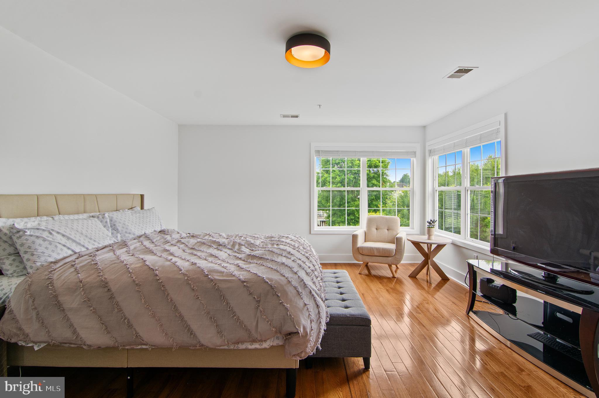 Real estate listing preview #26