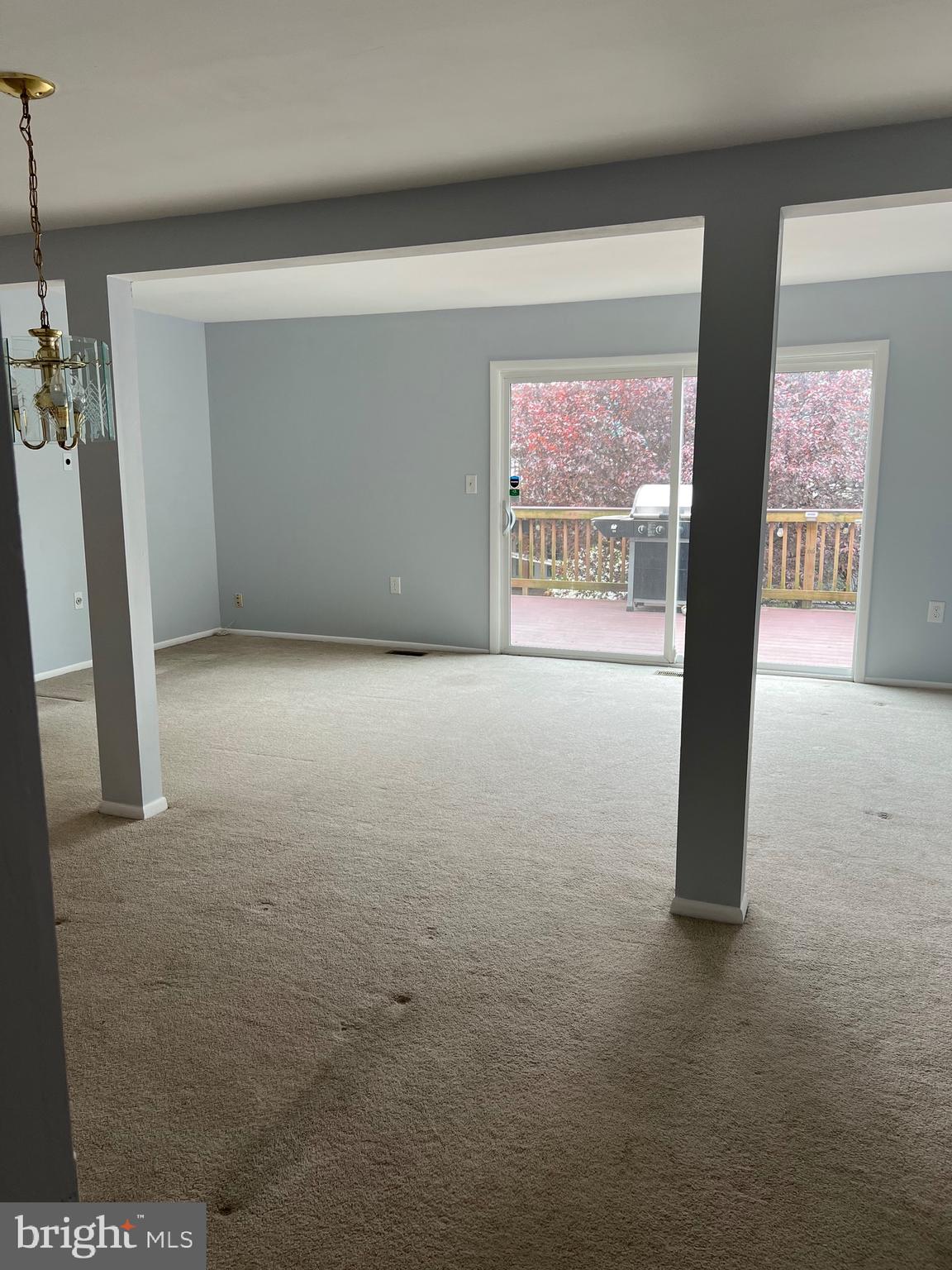 Real estate listing preview #8