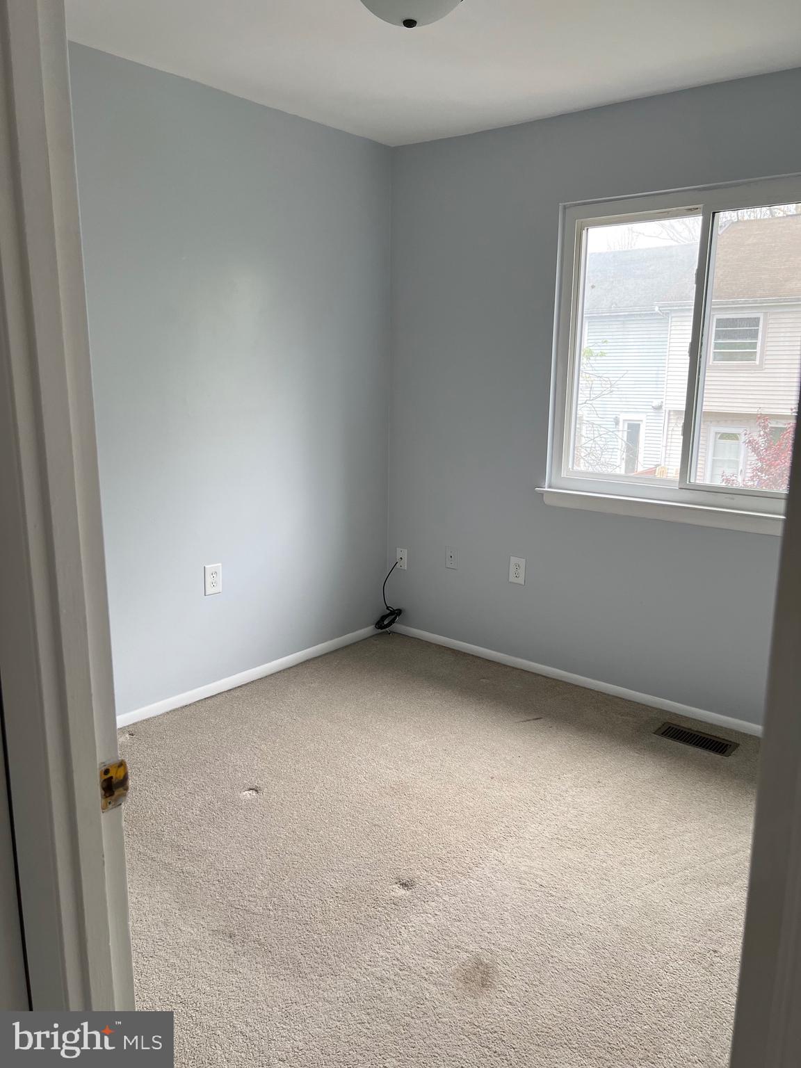 Real estate listing preview #16