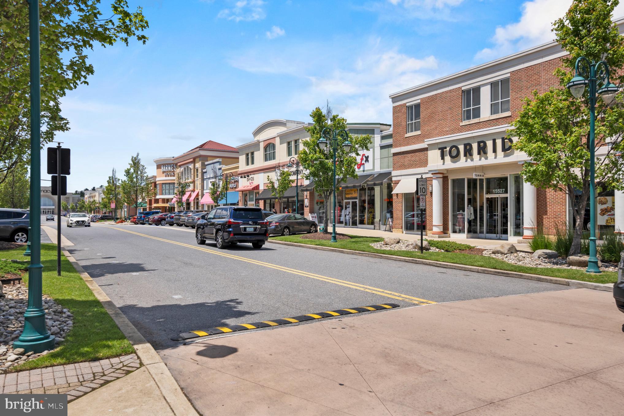 Real estate listing preview #68