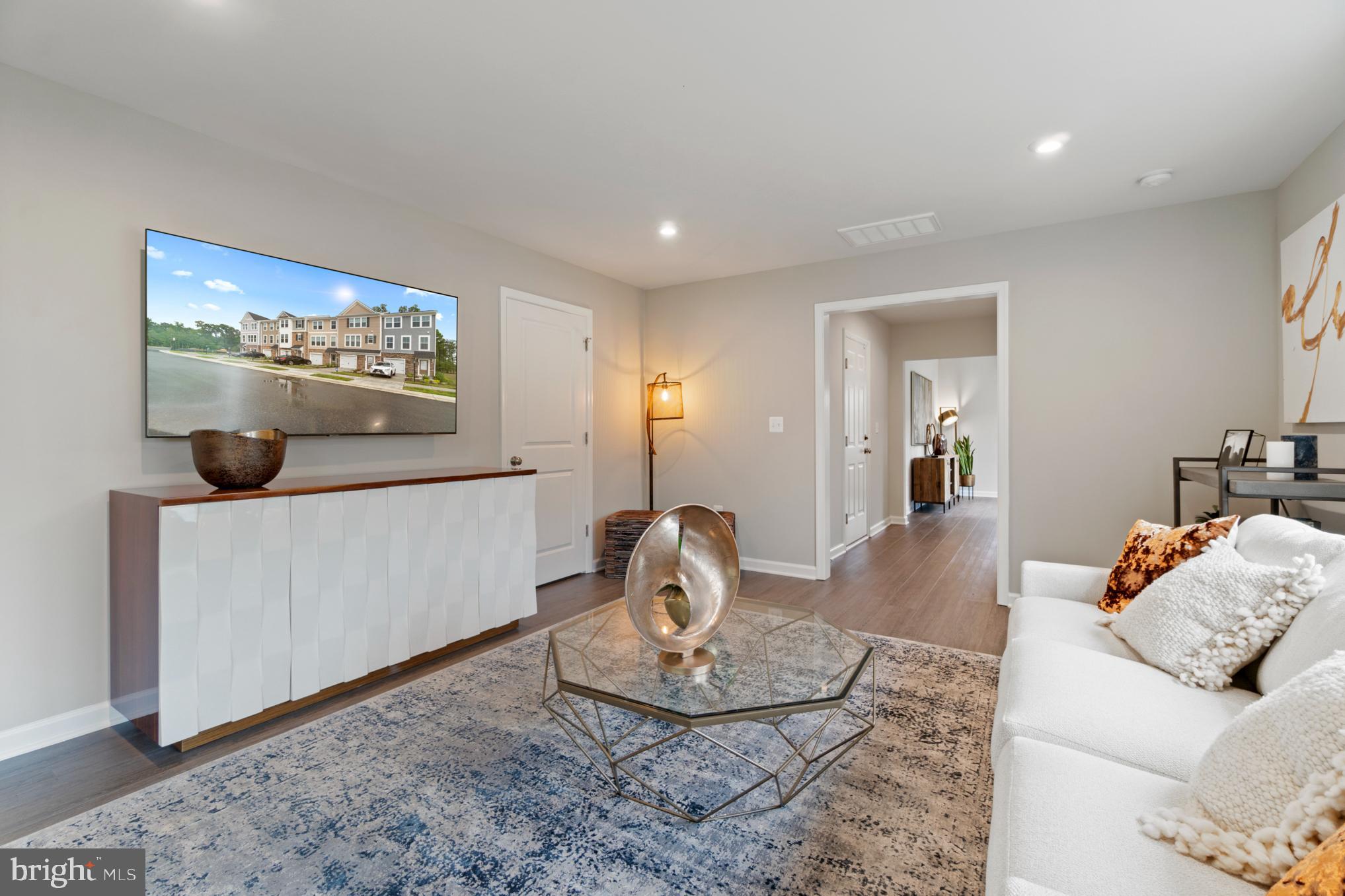 Real estate listing preview #13