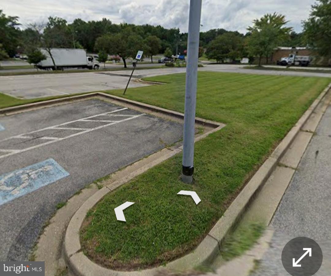 Real estate listing preview #2