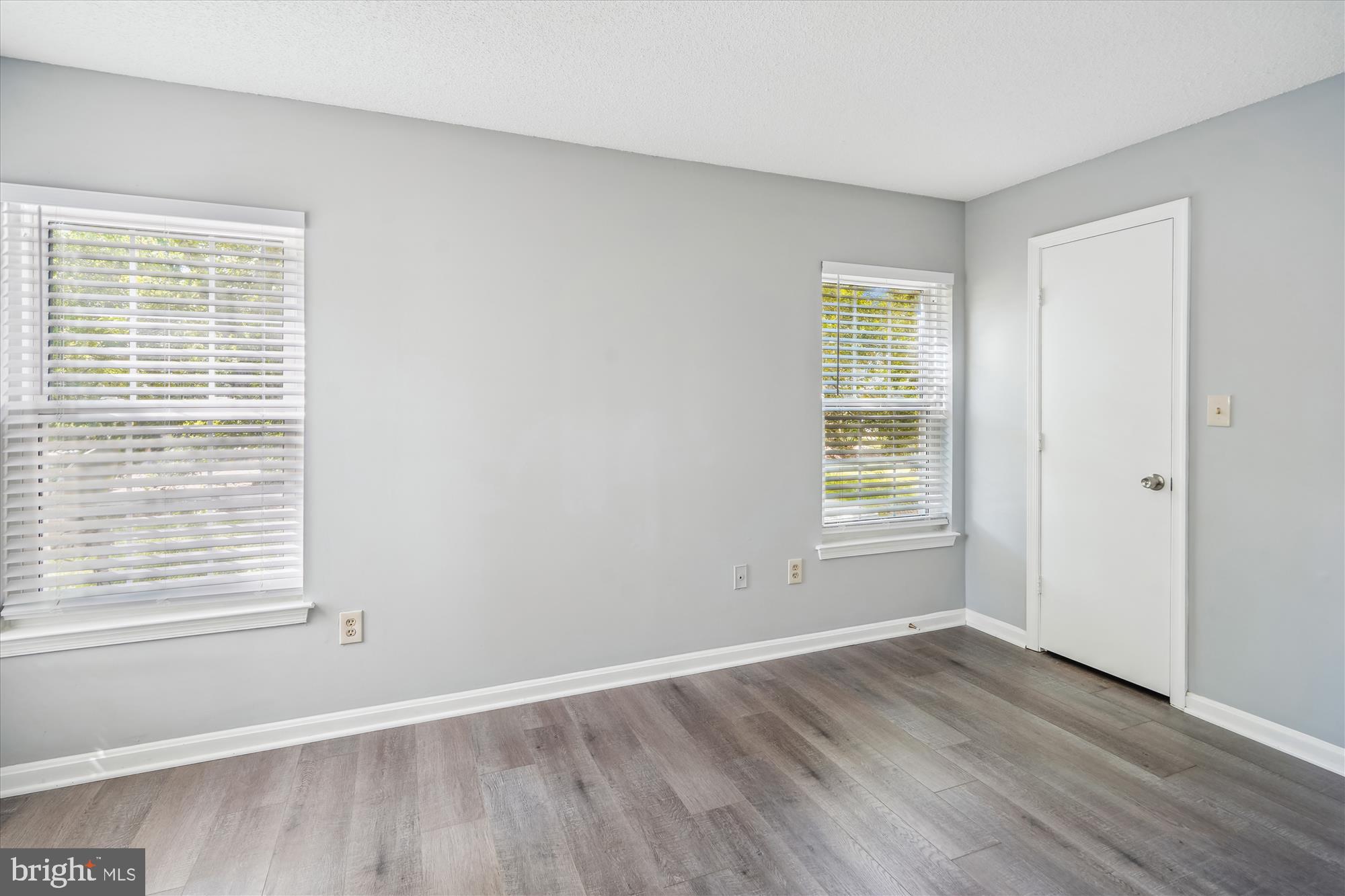 Real estate listing preview #17