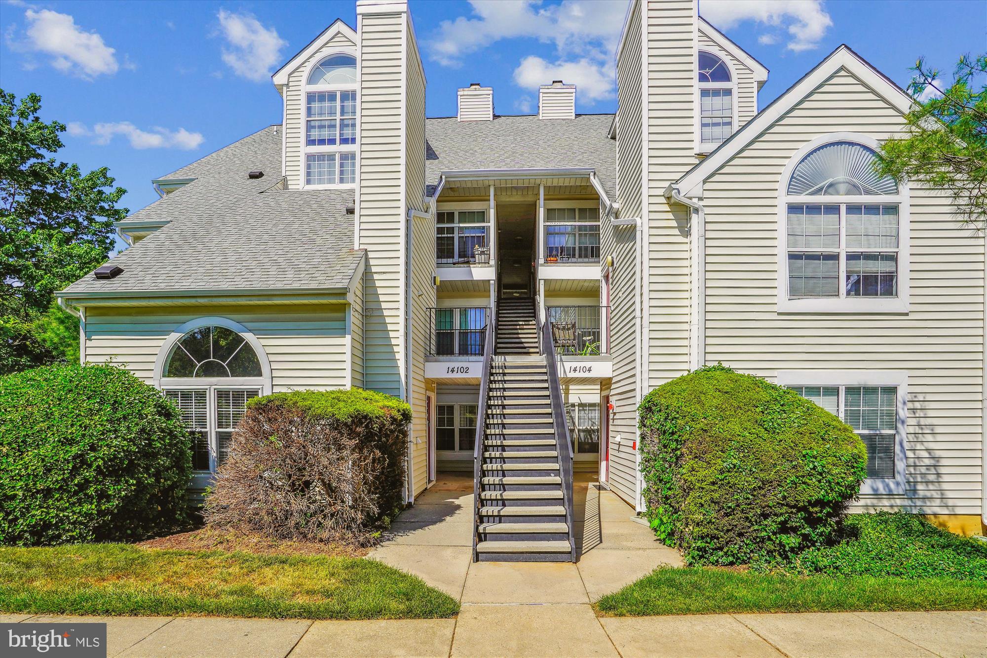 Real estate listing preview #1