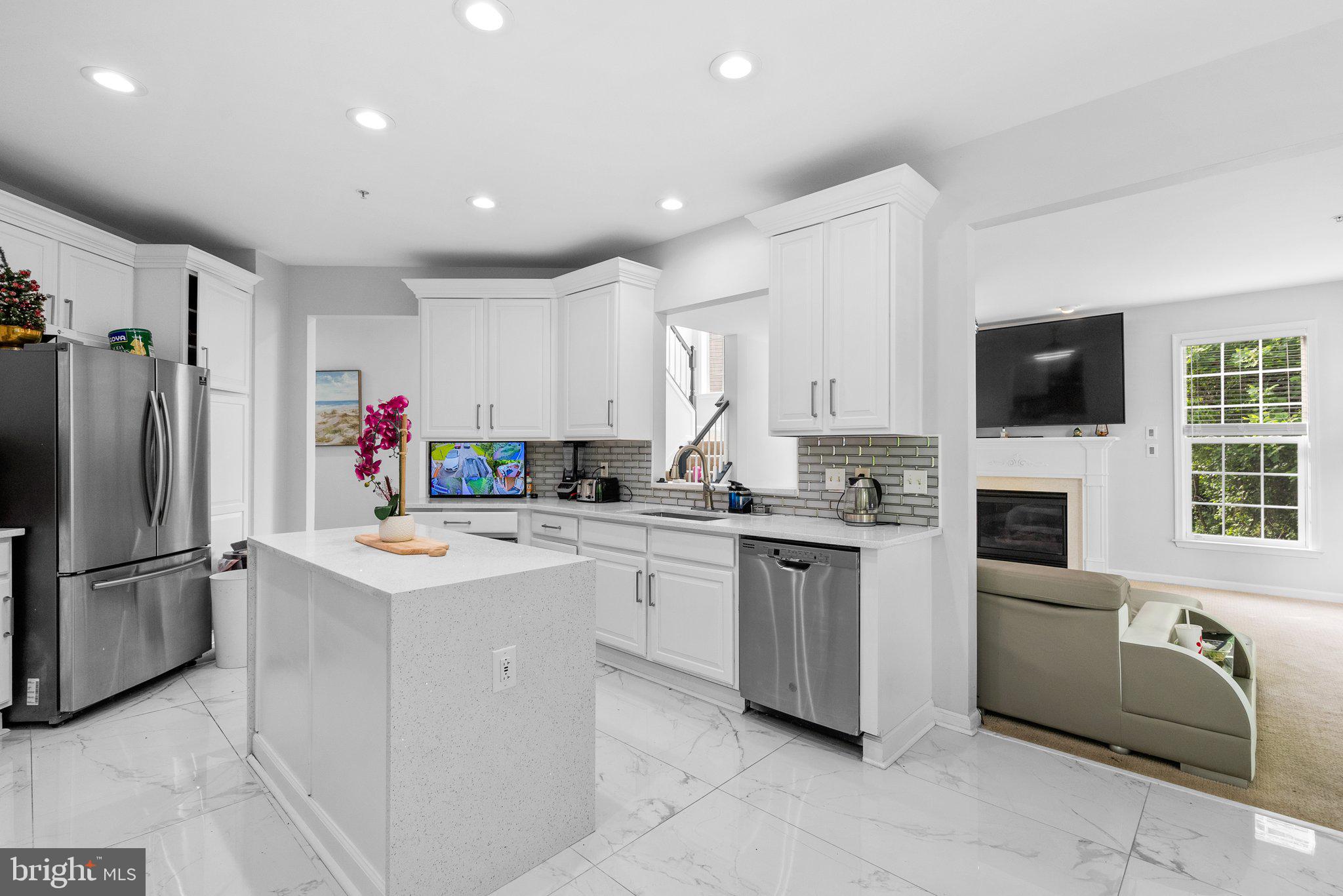 Real estate listing preview #17