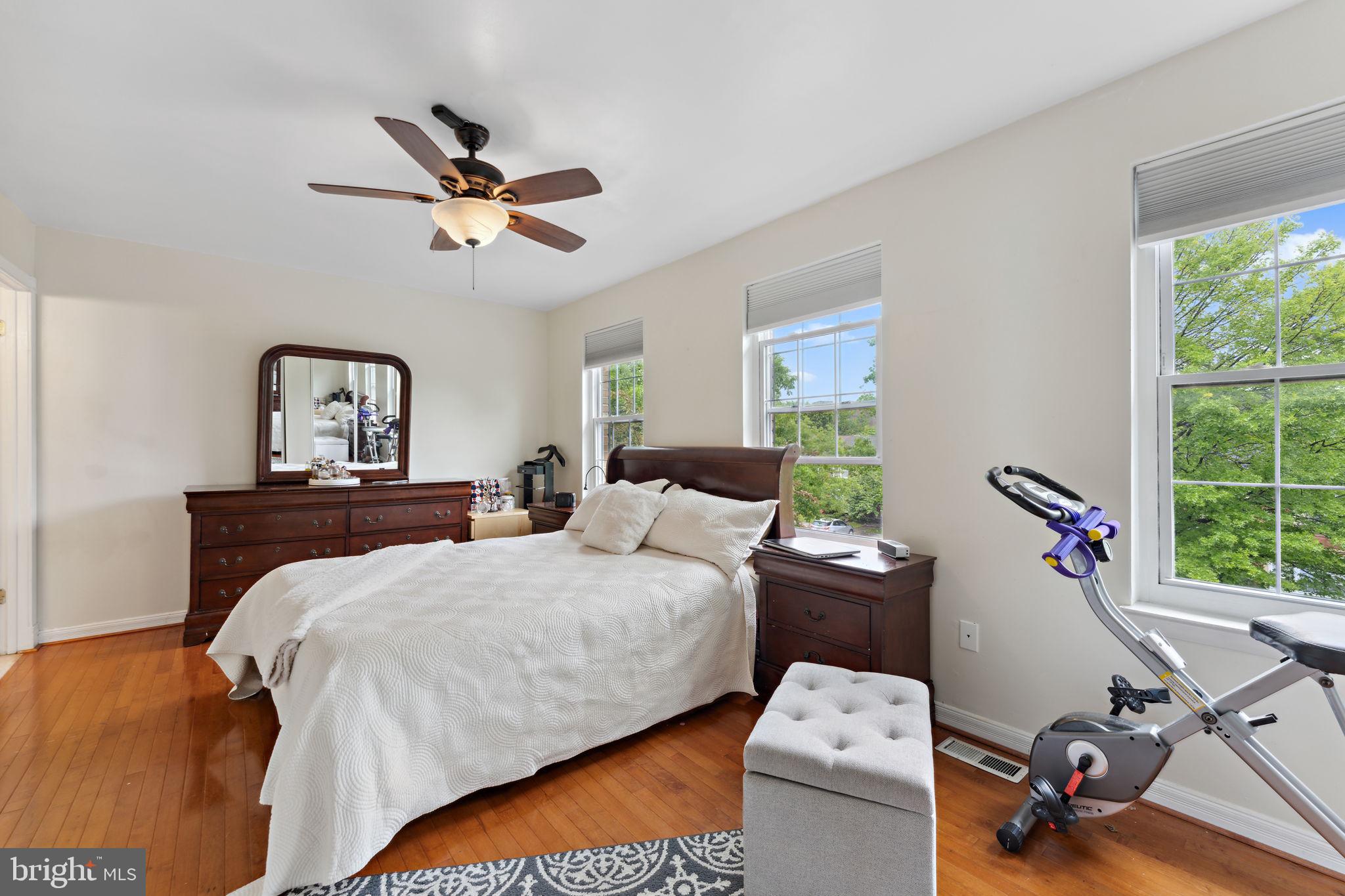 Real estate listing preview #21