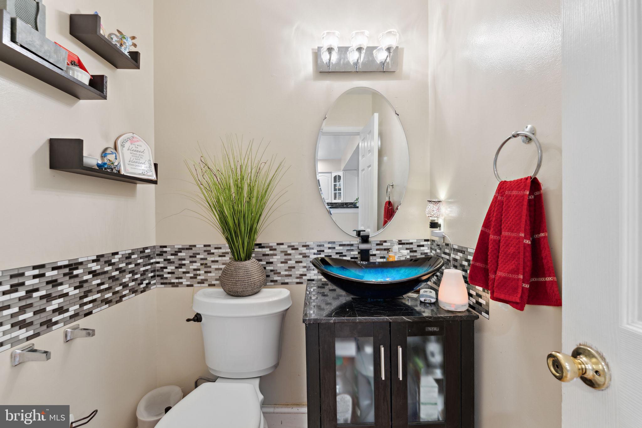 Real estate listing preview #18