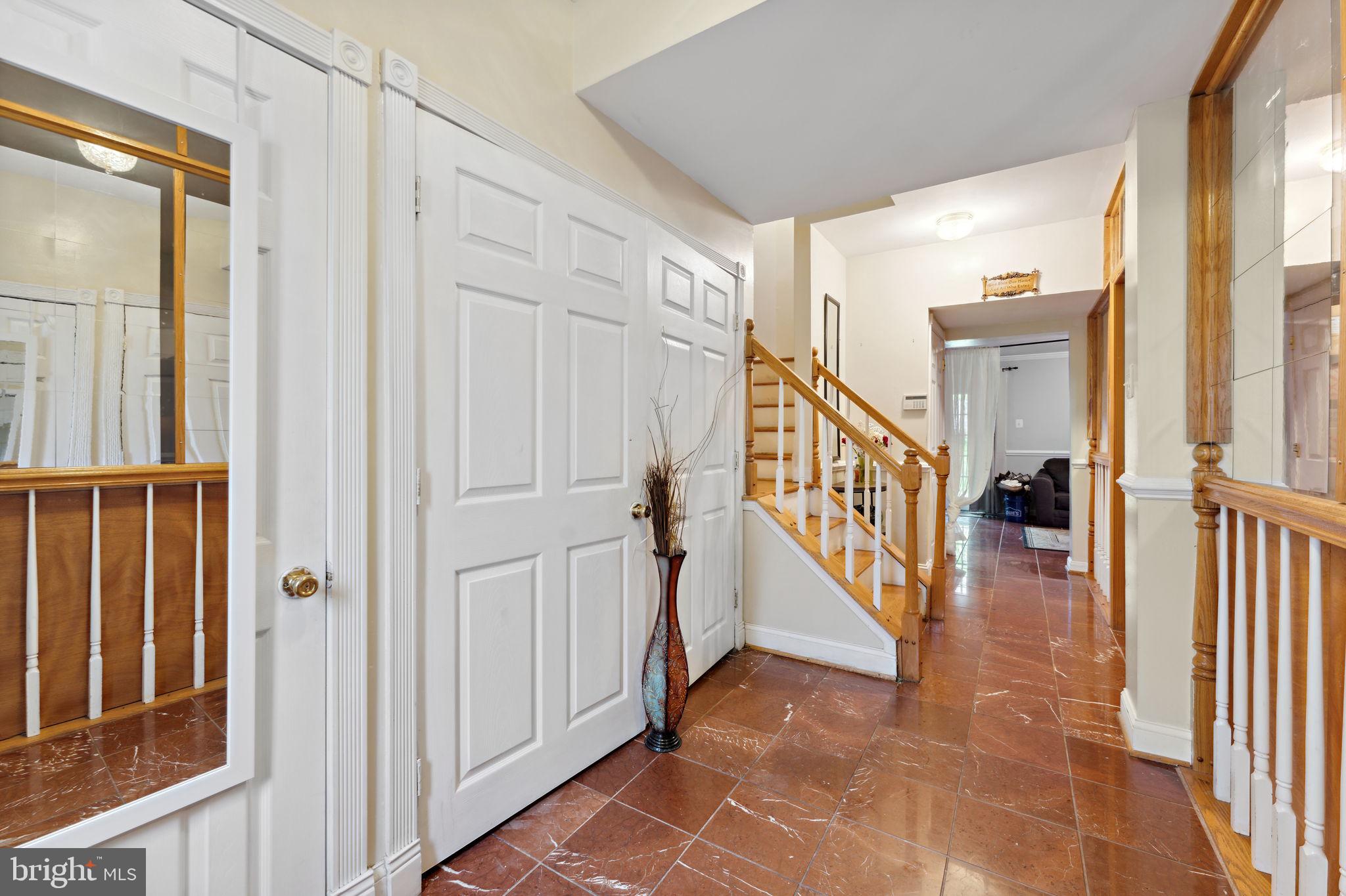 Real estate listing preview #6