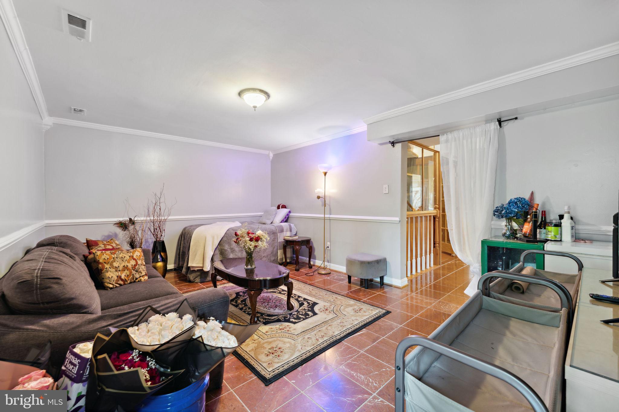 Real estate listing preview #10