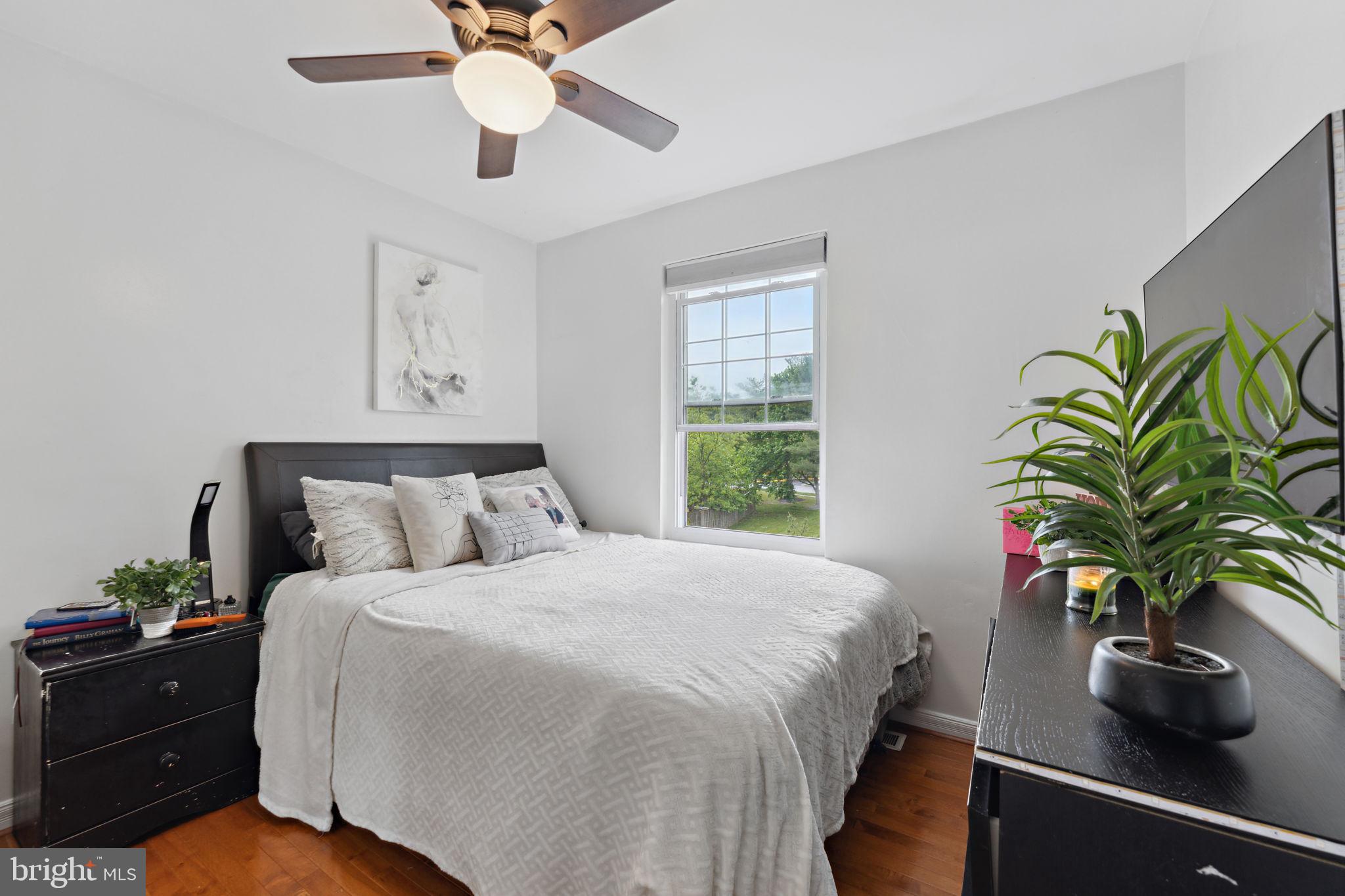 Real estate listing preview #28