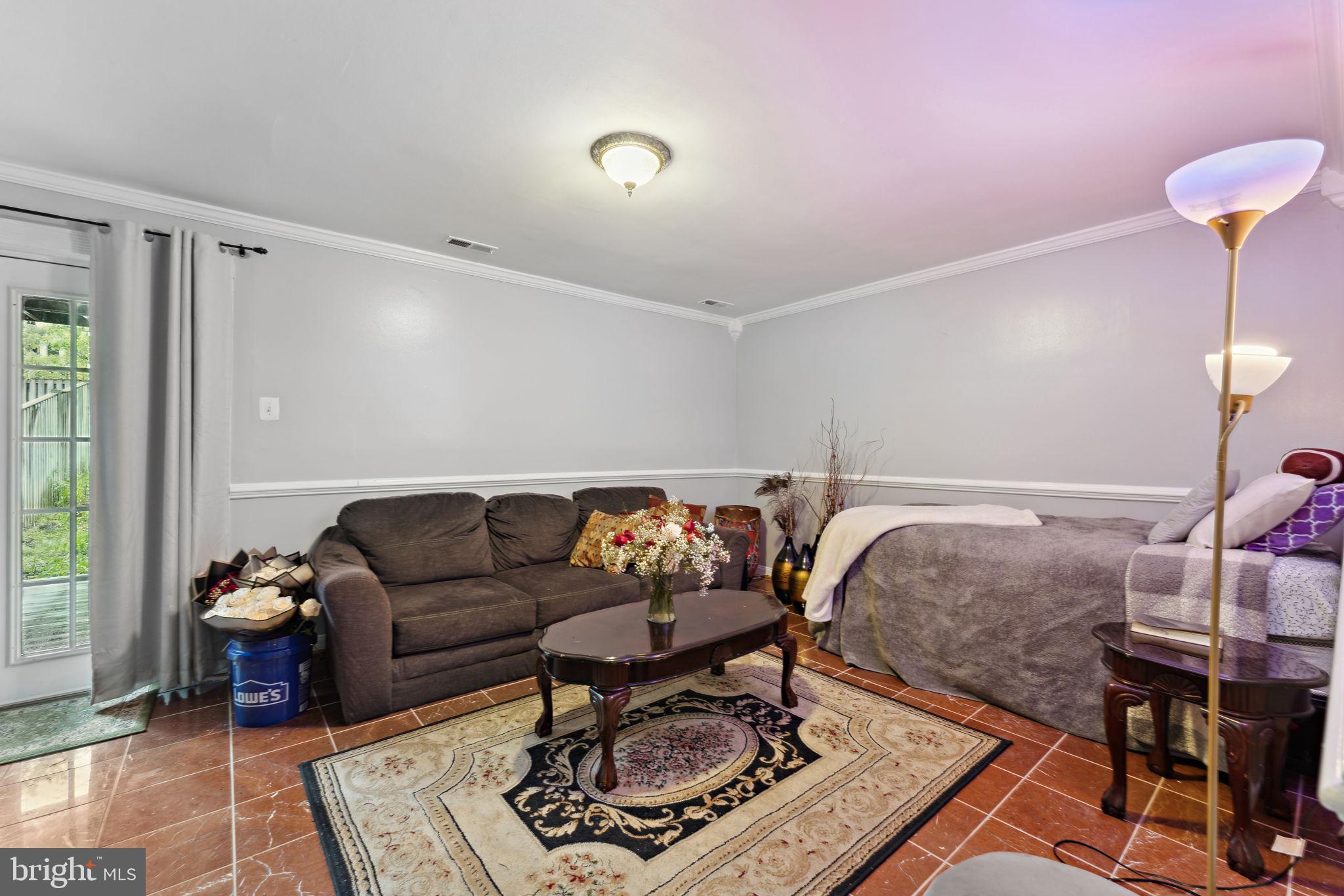 Real estate listing preview #9