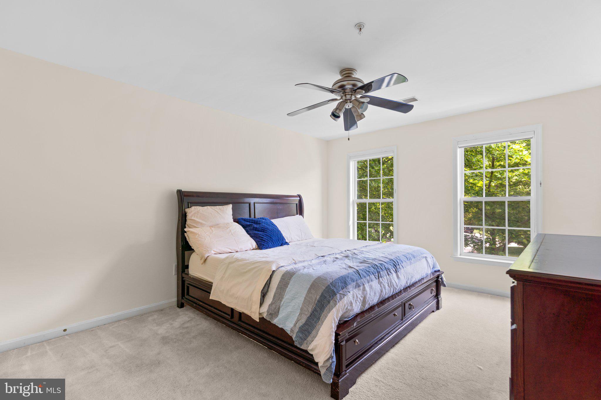 Real estate listing preview #25