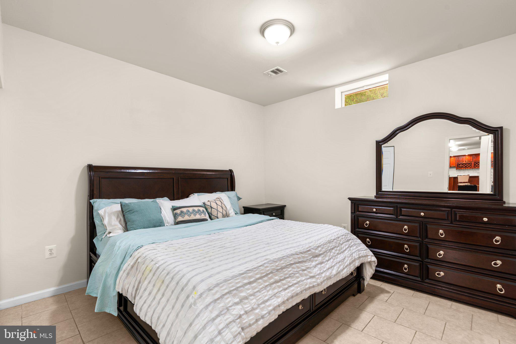 Real estate listing preview #53