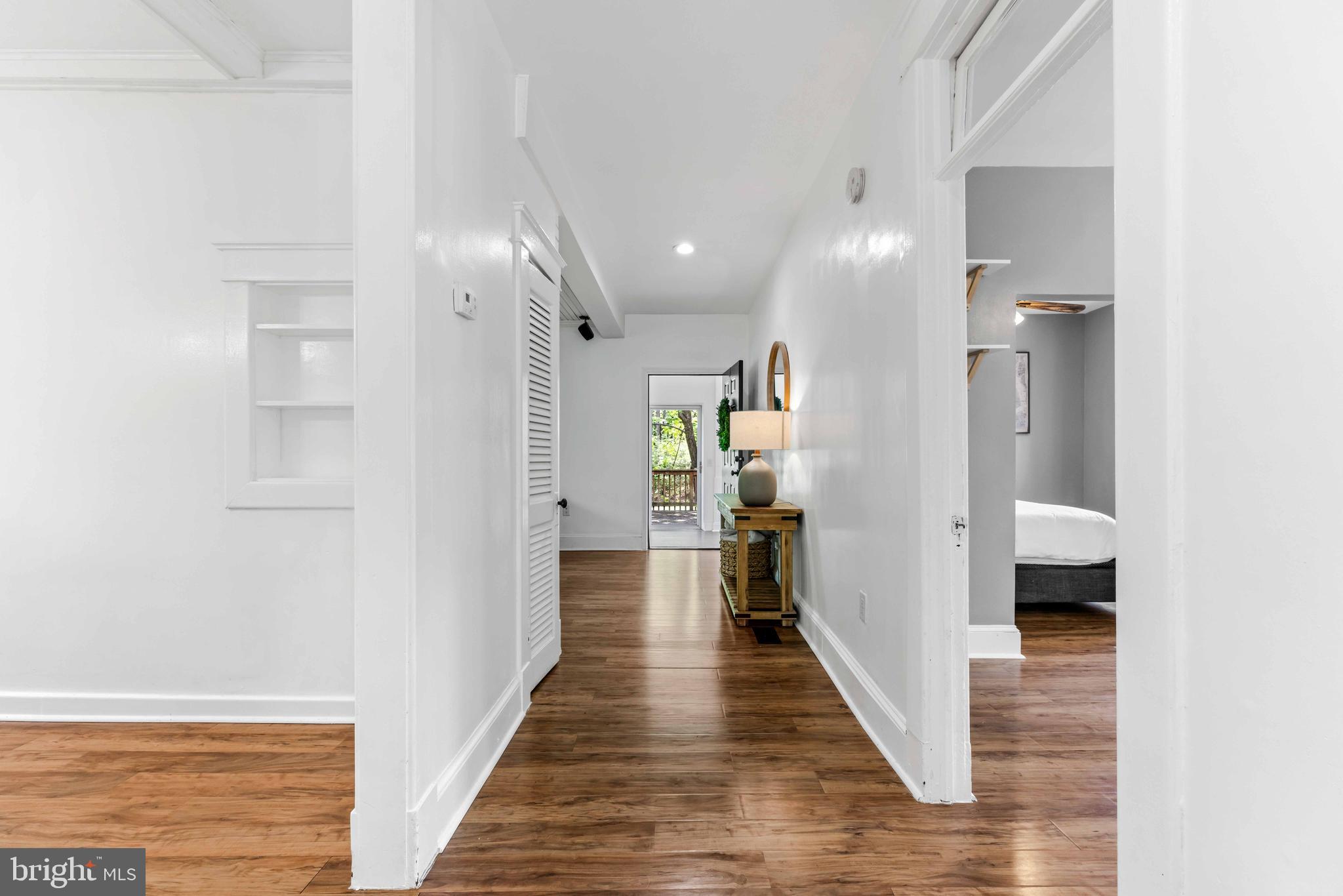 Real estate listing preview #18